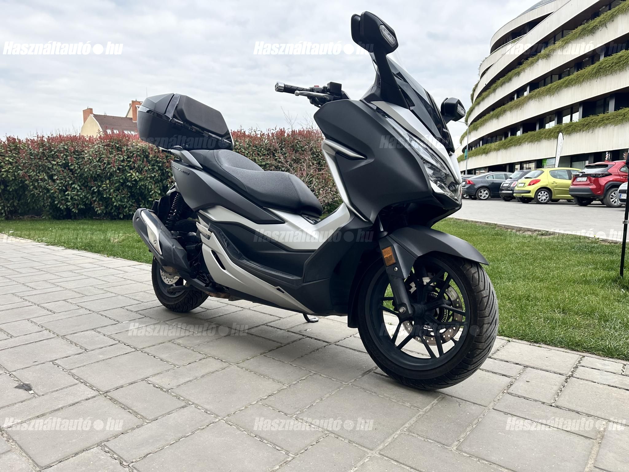 HONDA FORZA 300 2019/11 - 1