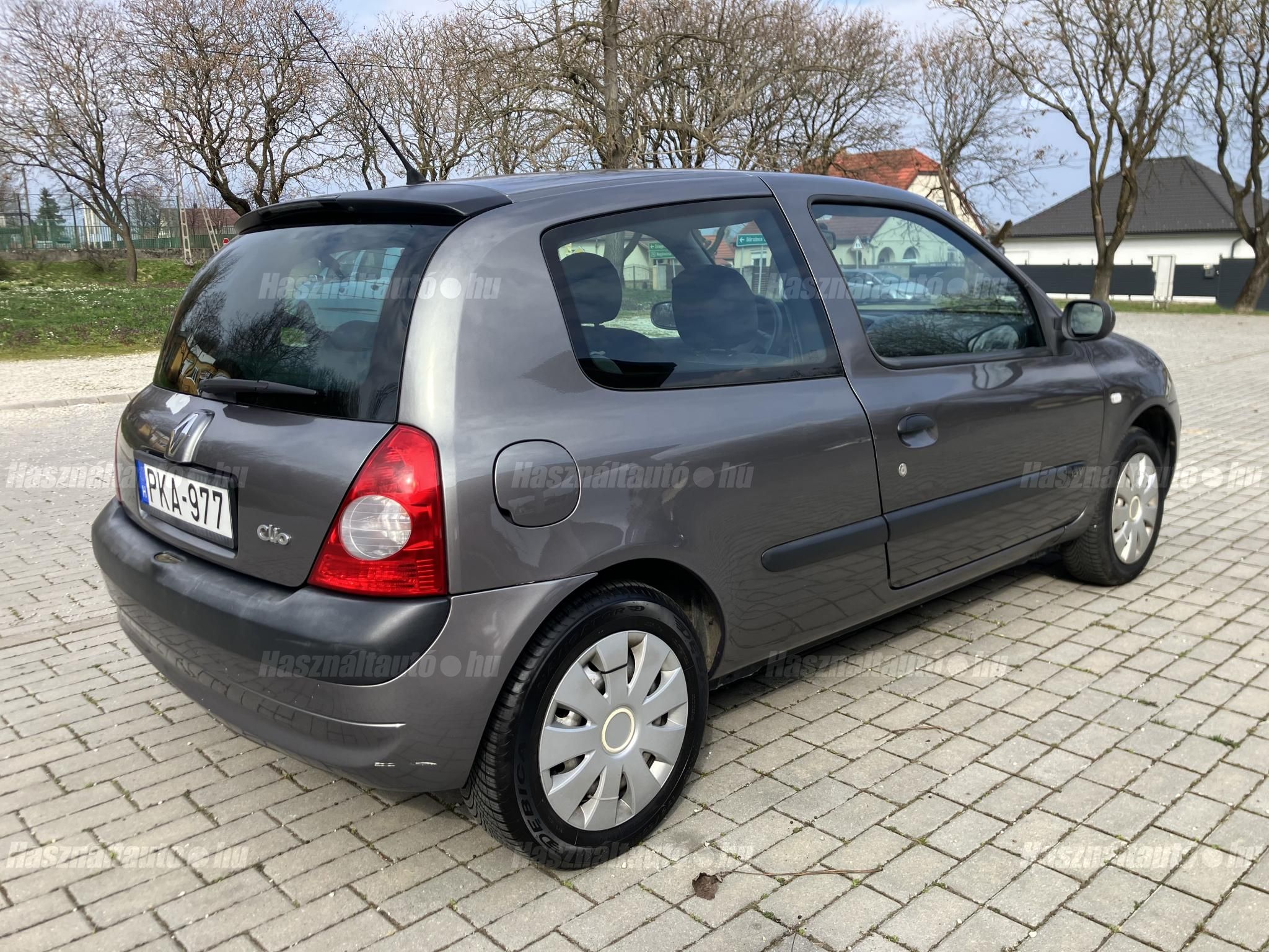RENAULT CLIO 2003/1 - 1