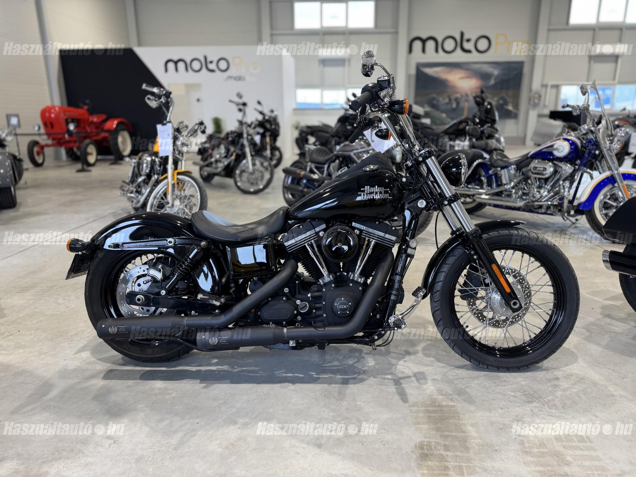 HARLEY-DAVIDSON DYNA STREET BOB 2016/1 - 1