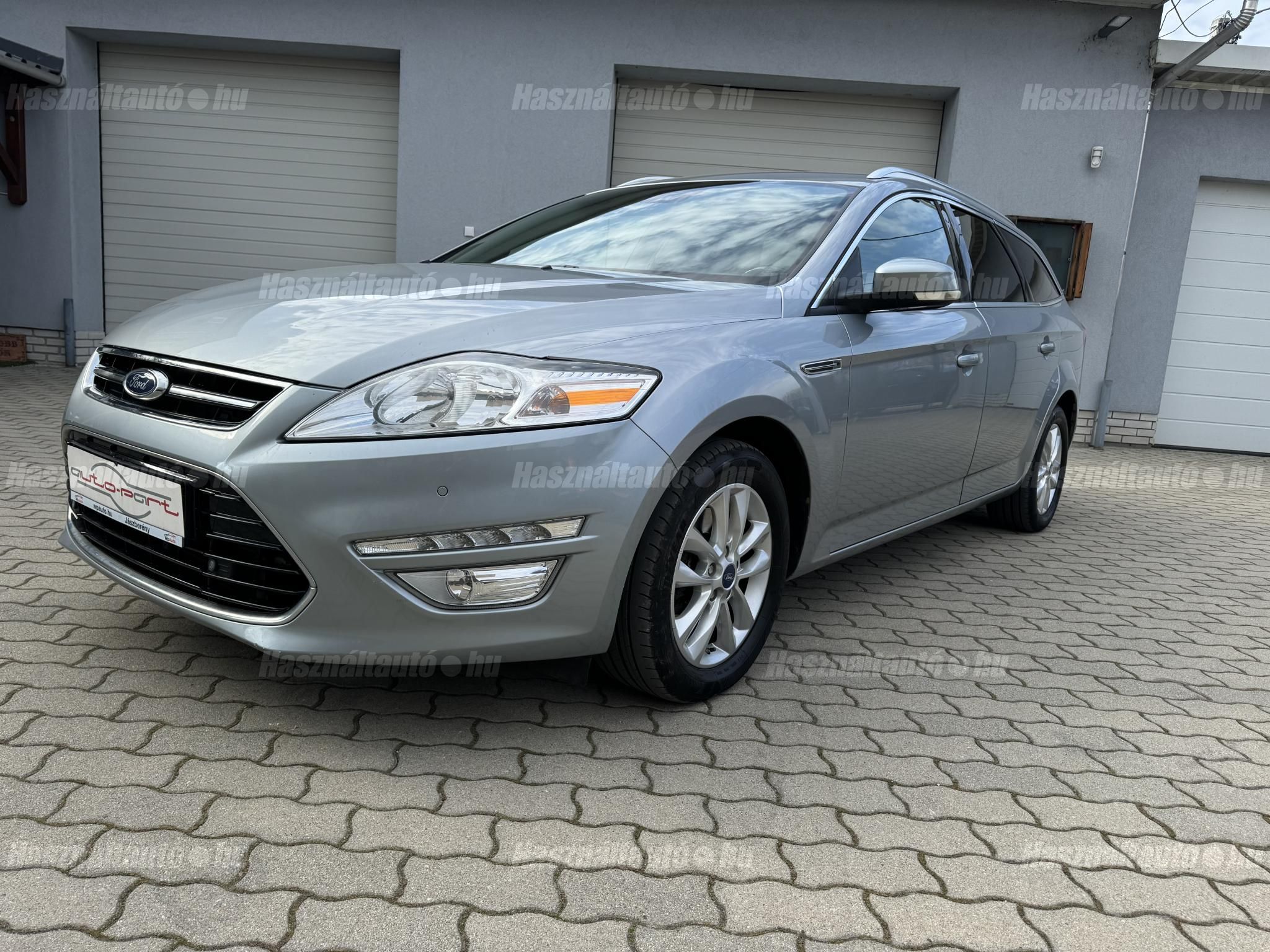 FORD MONDEO 2014/9 - 1