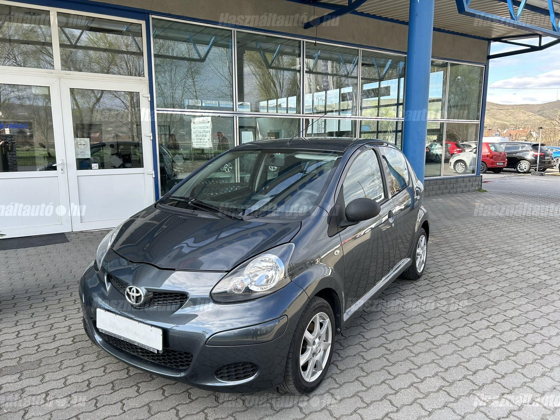 TOYOTA AYGO 2011/3 - 1