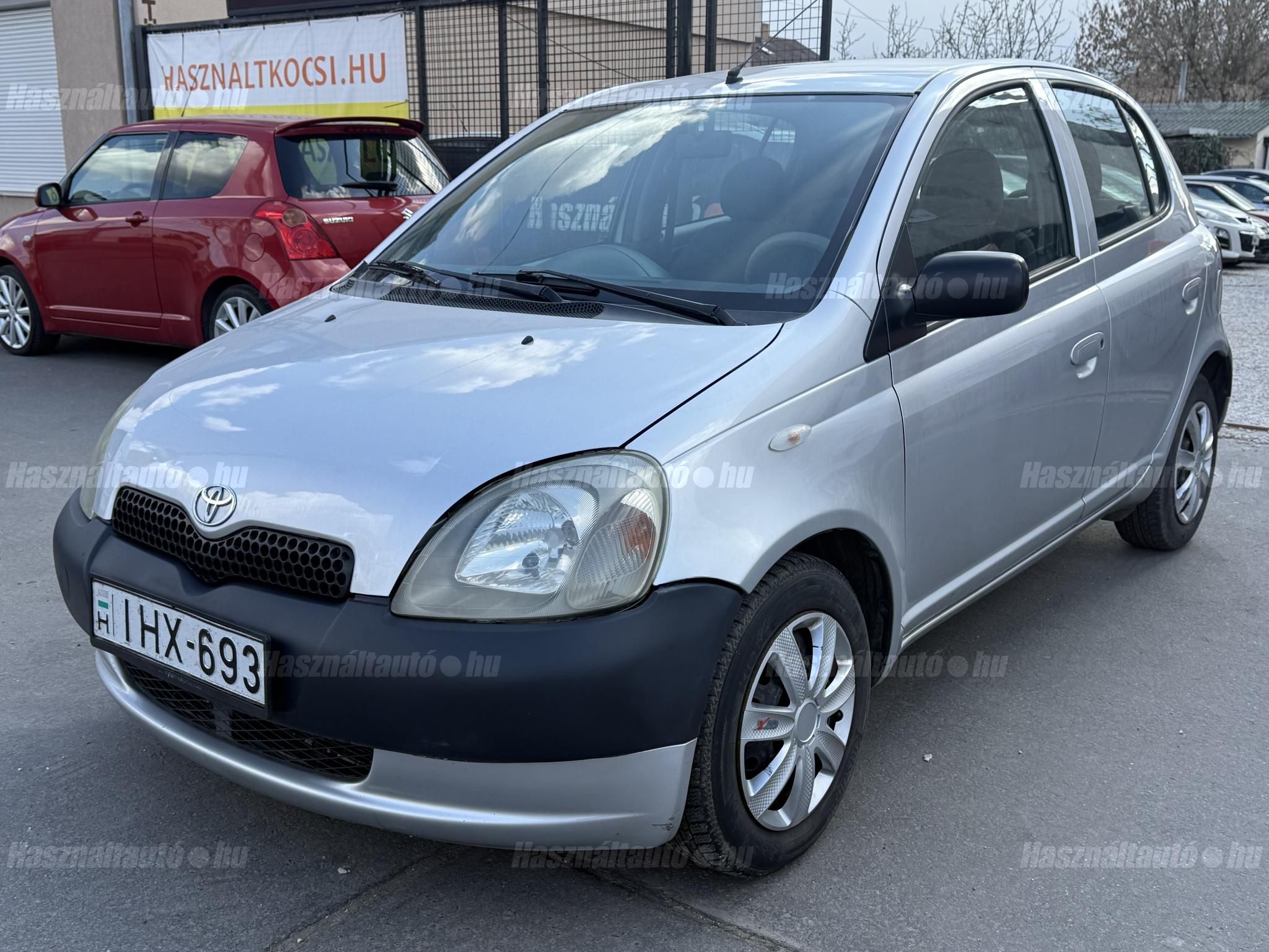 TOYOTA YARIS 2002/12 - 1