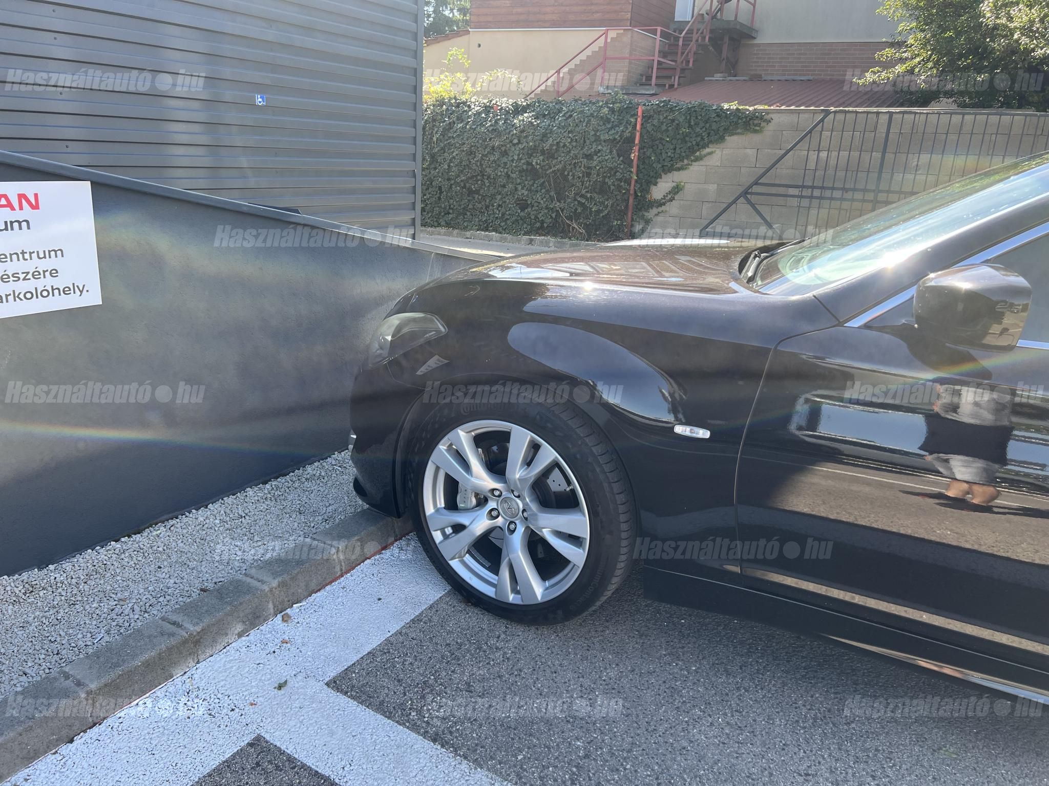 INFINITI M30 2011/2 - 1