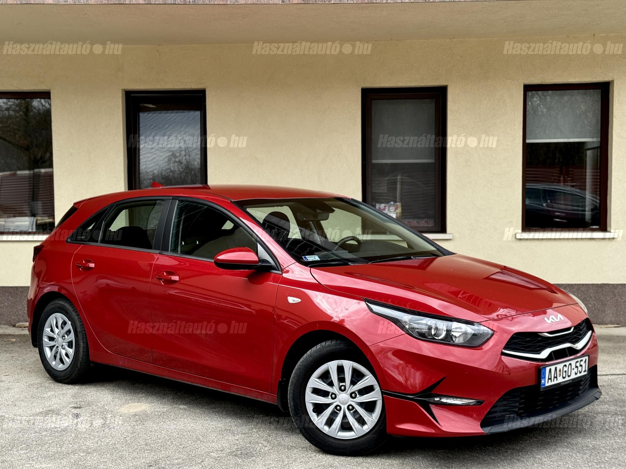 KIA CEE'D 2022/11 - 1