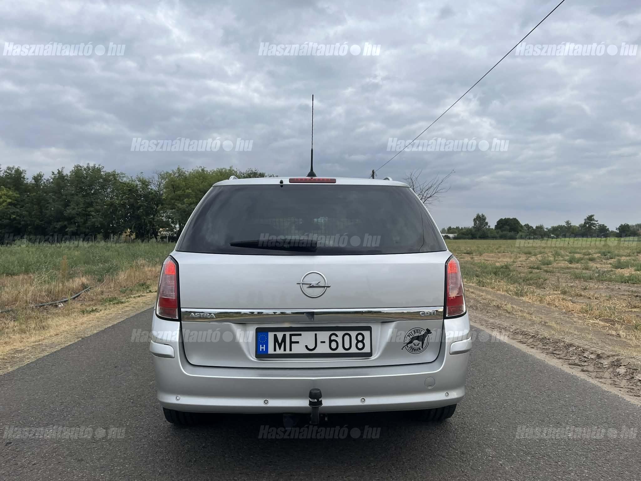 OPEL ASTRA H 2009/2 - 1