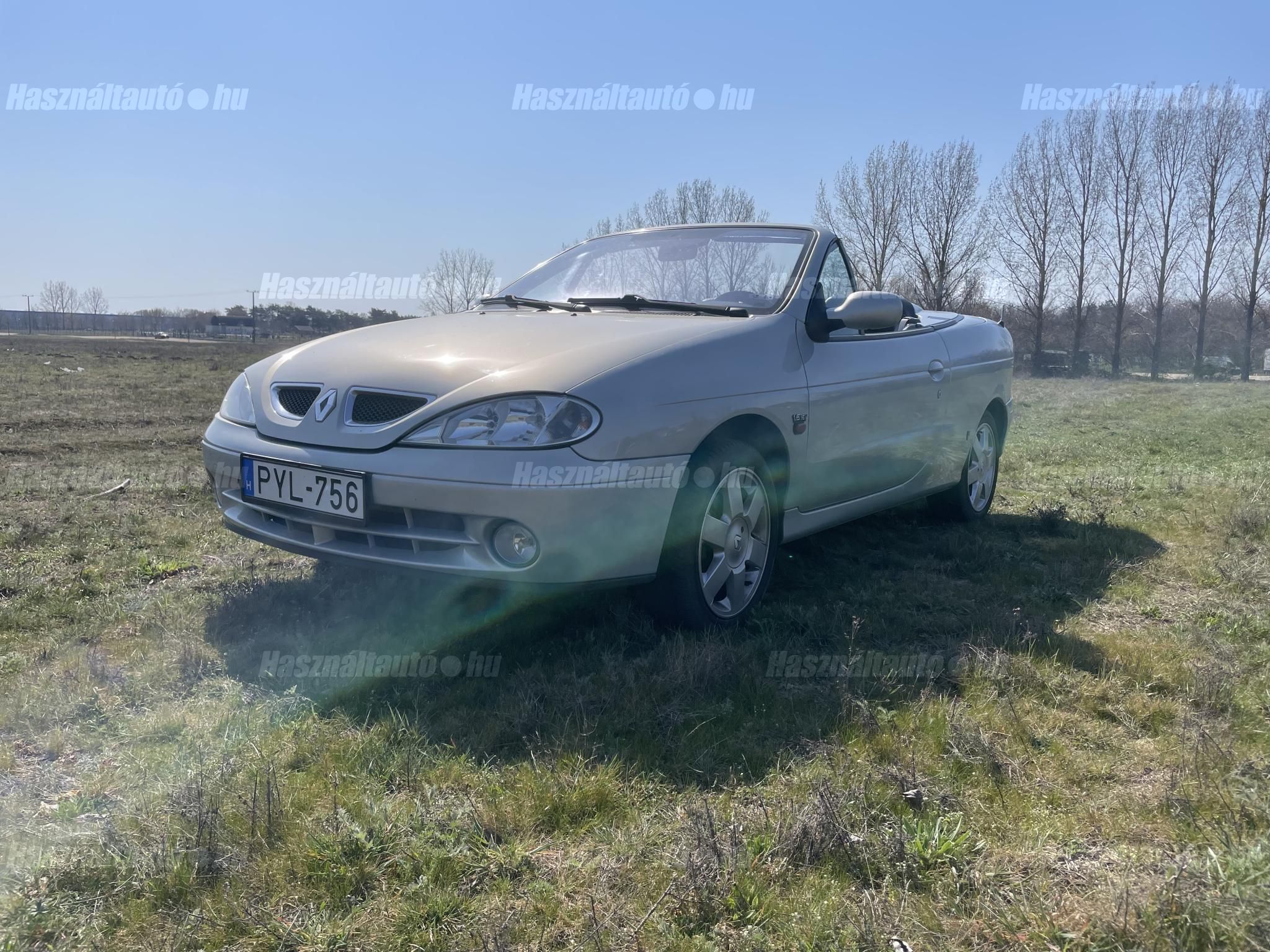 RENAULT MEGANE 2001/6 - 1