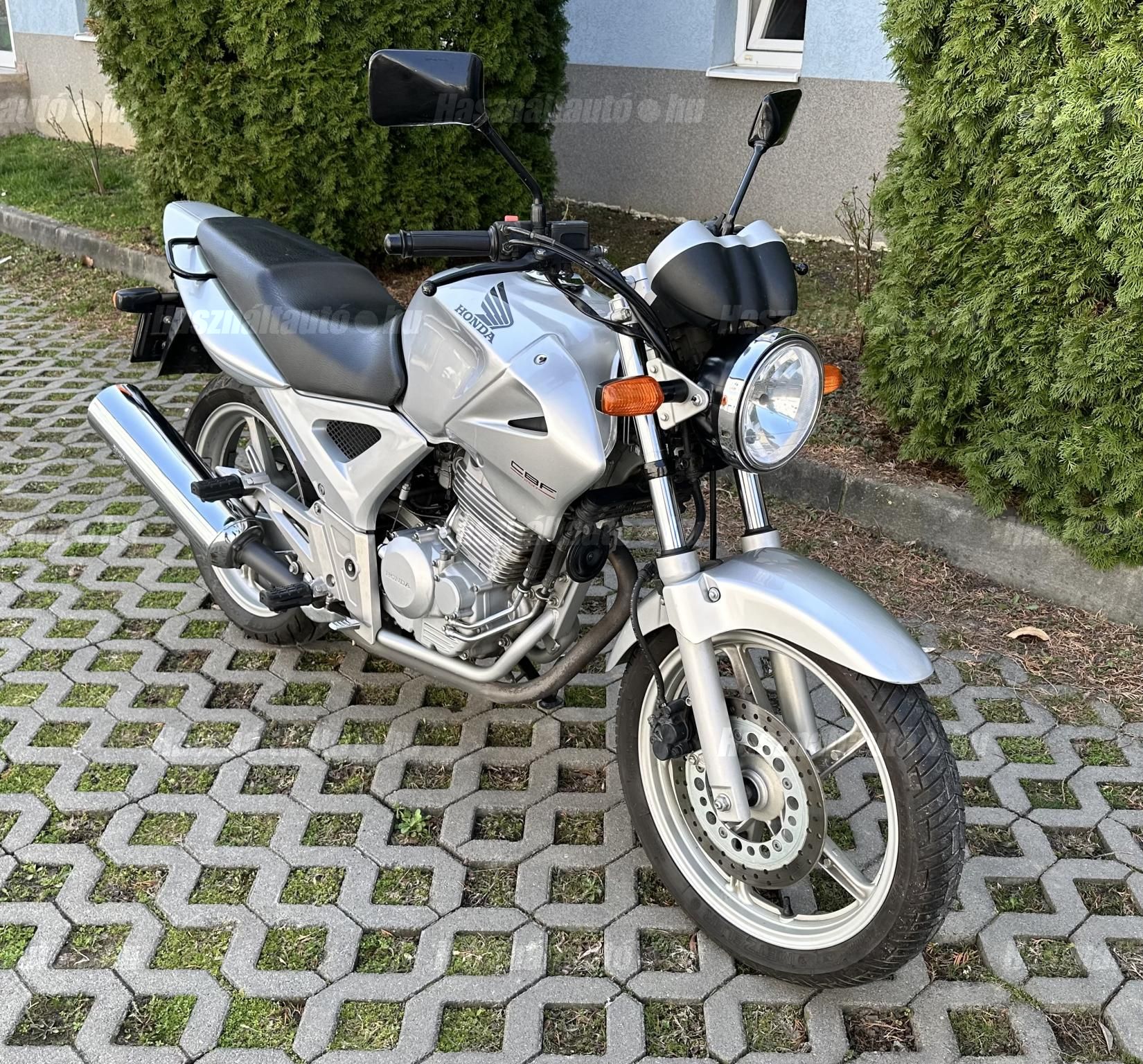 HONDA CBF 250 2005/8 - 1