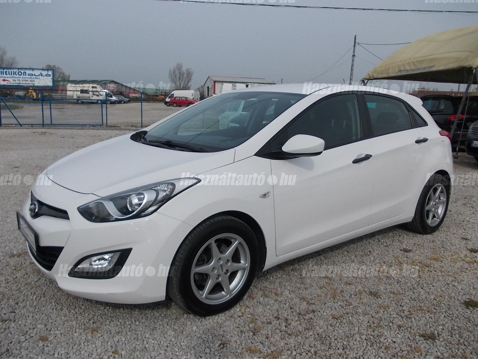 HYUNDAI I30 2013/12 - 1