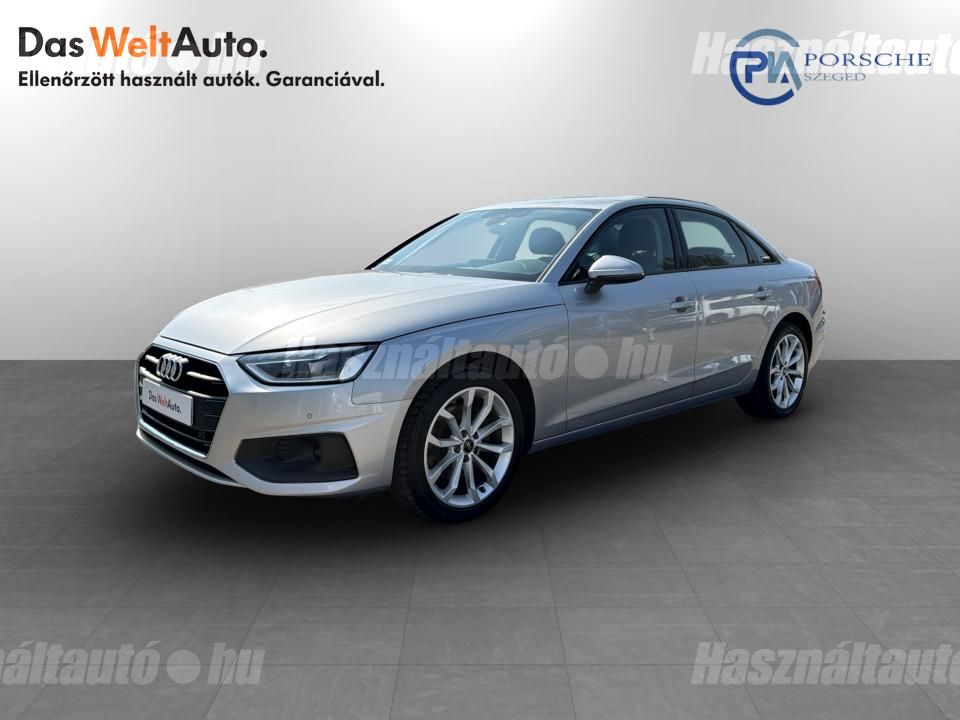 AUDI A4 2022/12 - 1