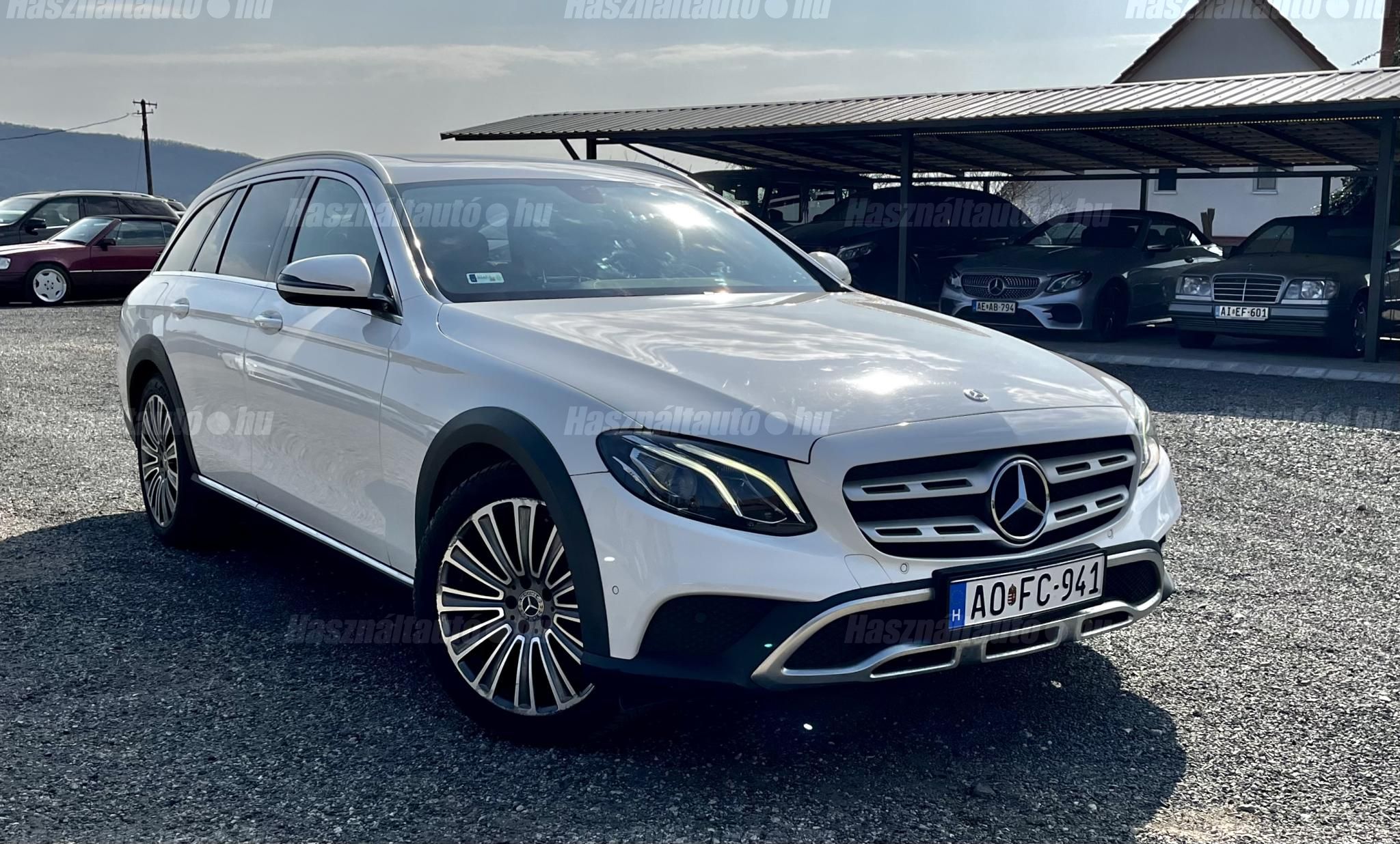 MERCEDES-BENZ E 220 2018/11 - 1
