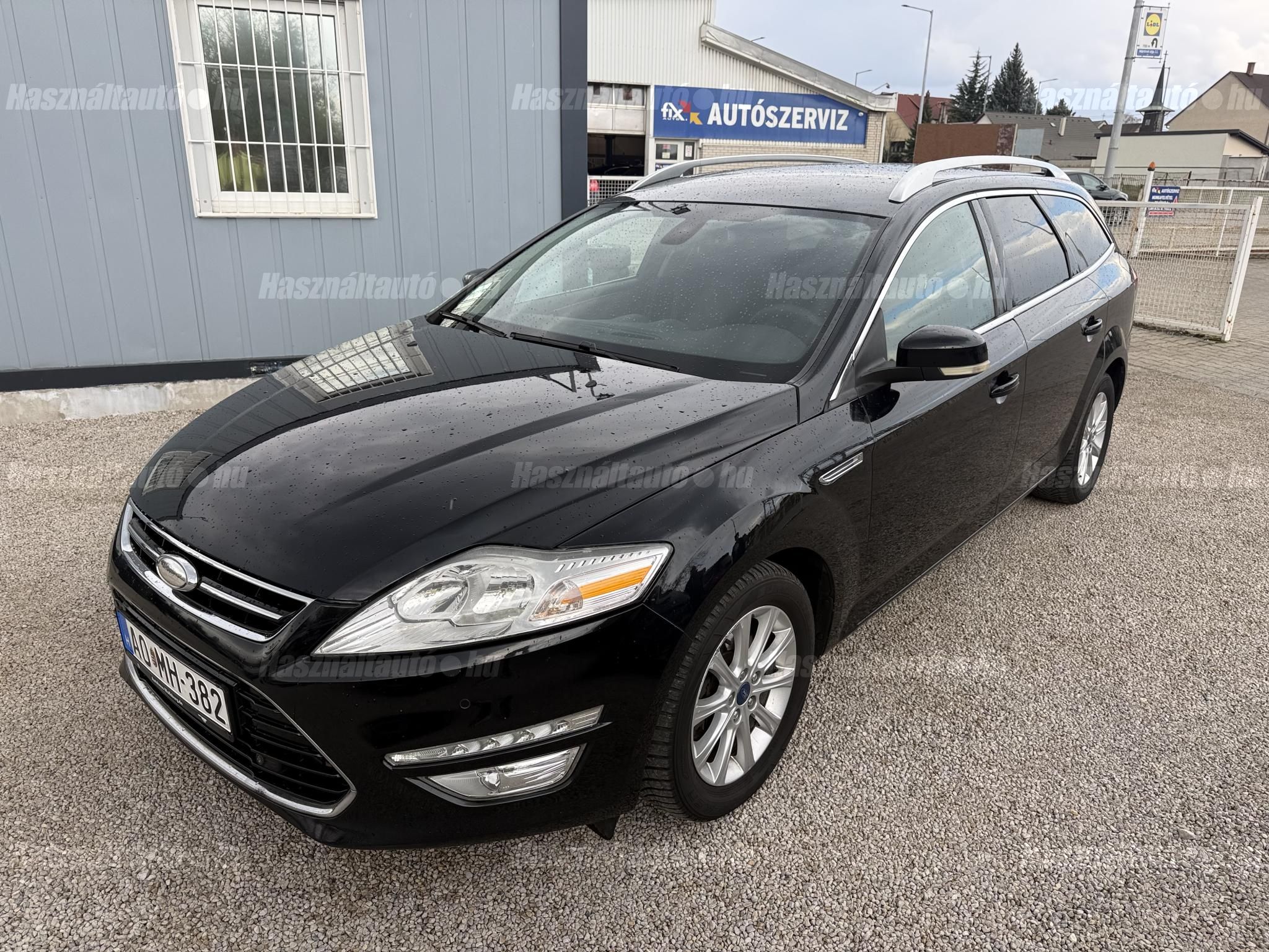 FORD MONDEO 2011/9 - 1
