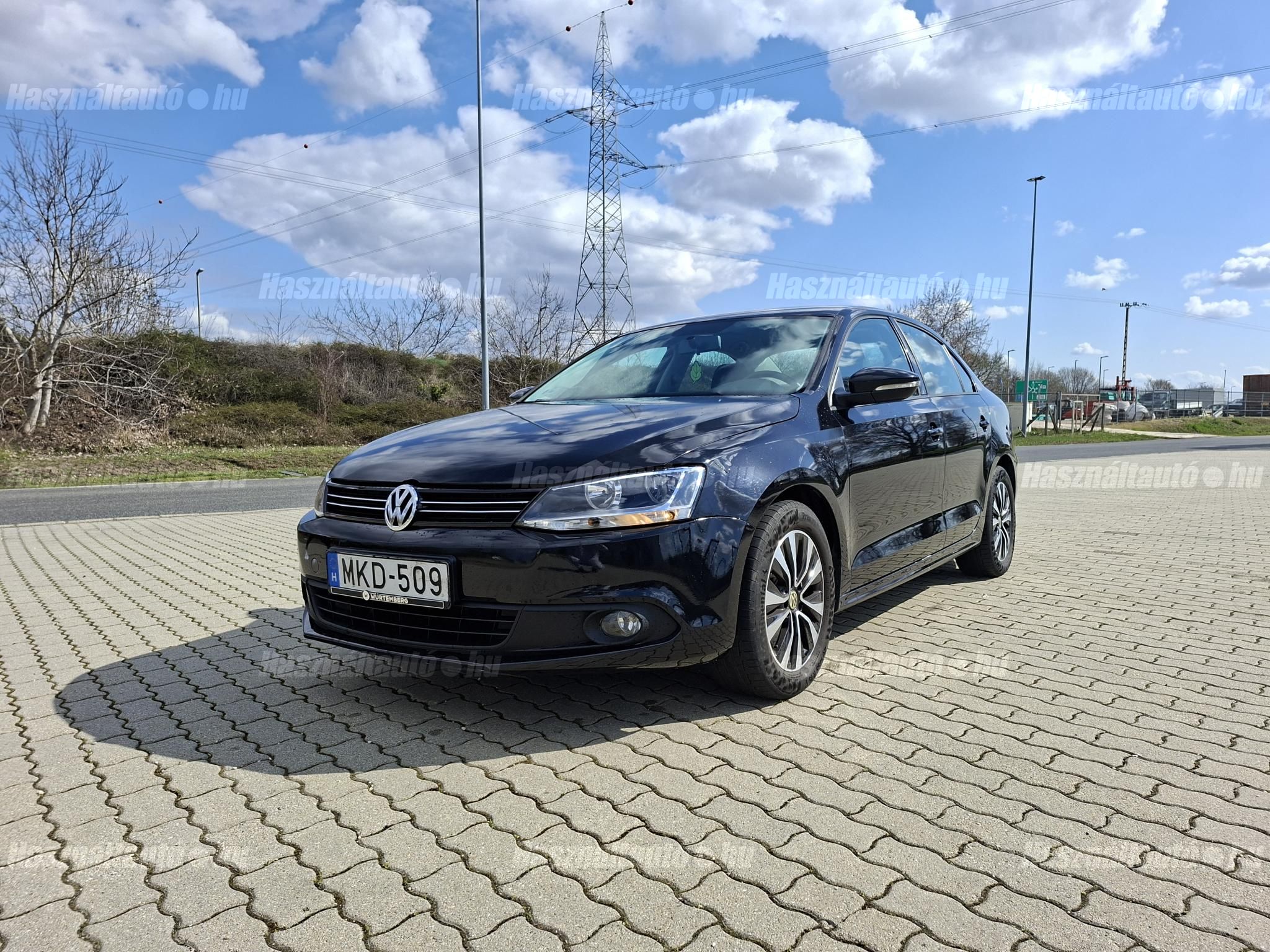 VOLKSWAGEN JETTA VI 2013/12 - 1