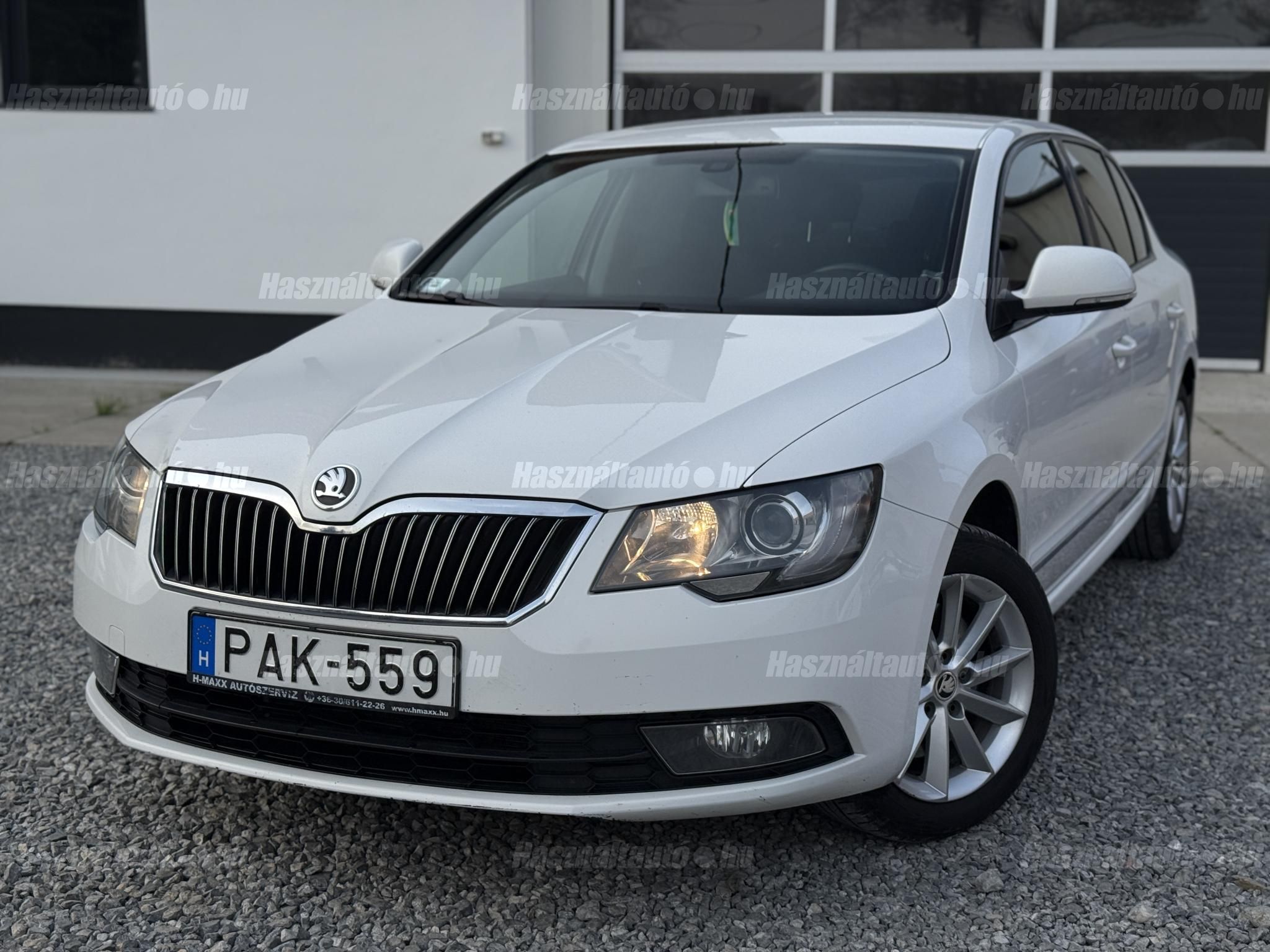 SKODA SUPERB 2014/3 - 1