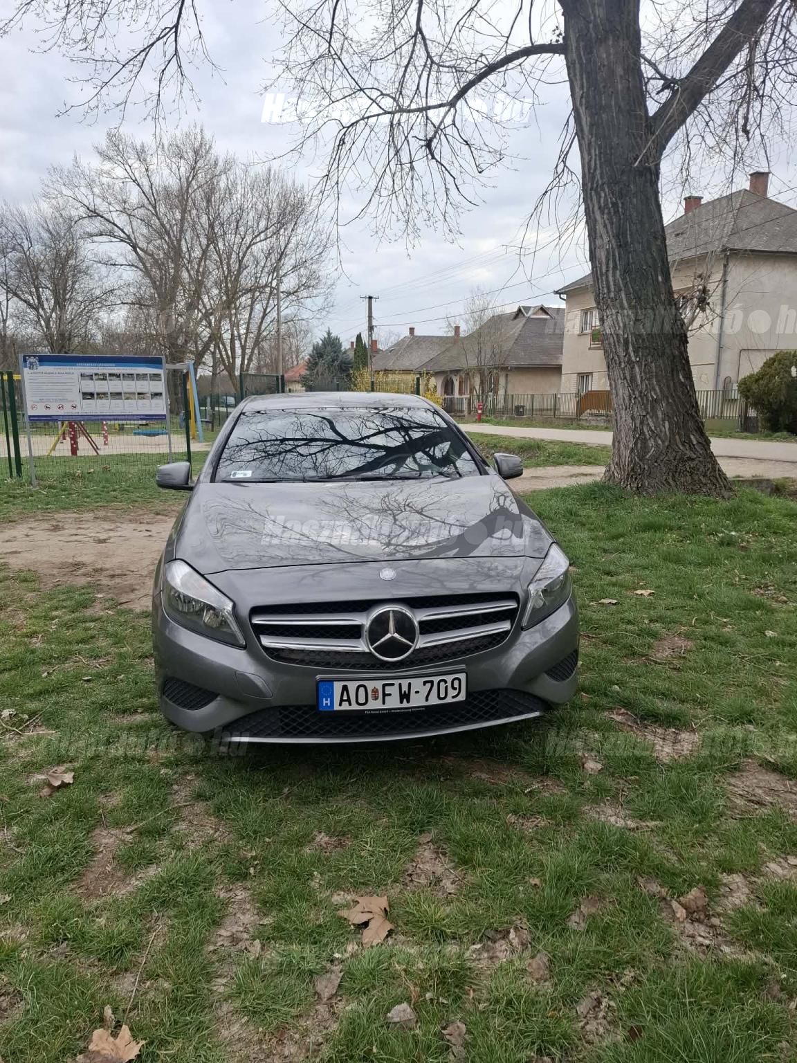 MERCEDES-BENZ A 180 2013/4 - 1