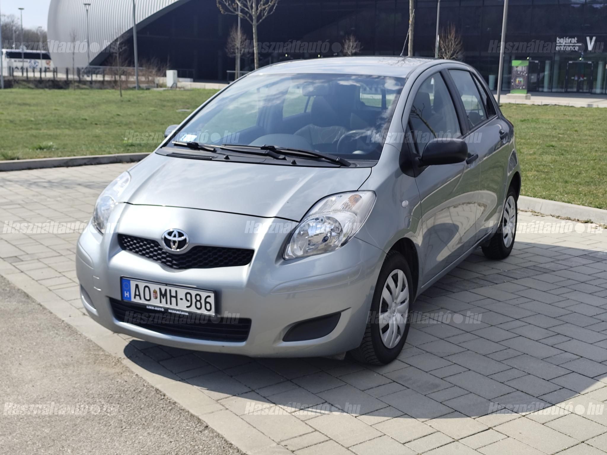 TOYOTA YARIS 2011/1 - 1