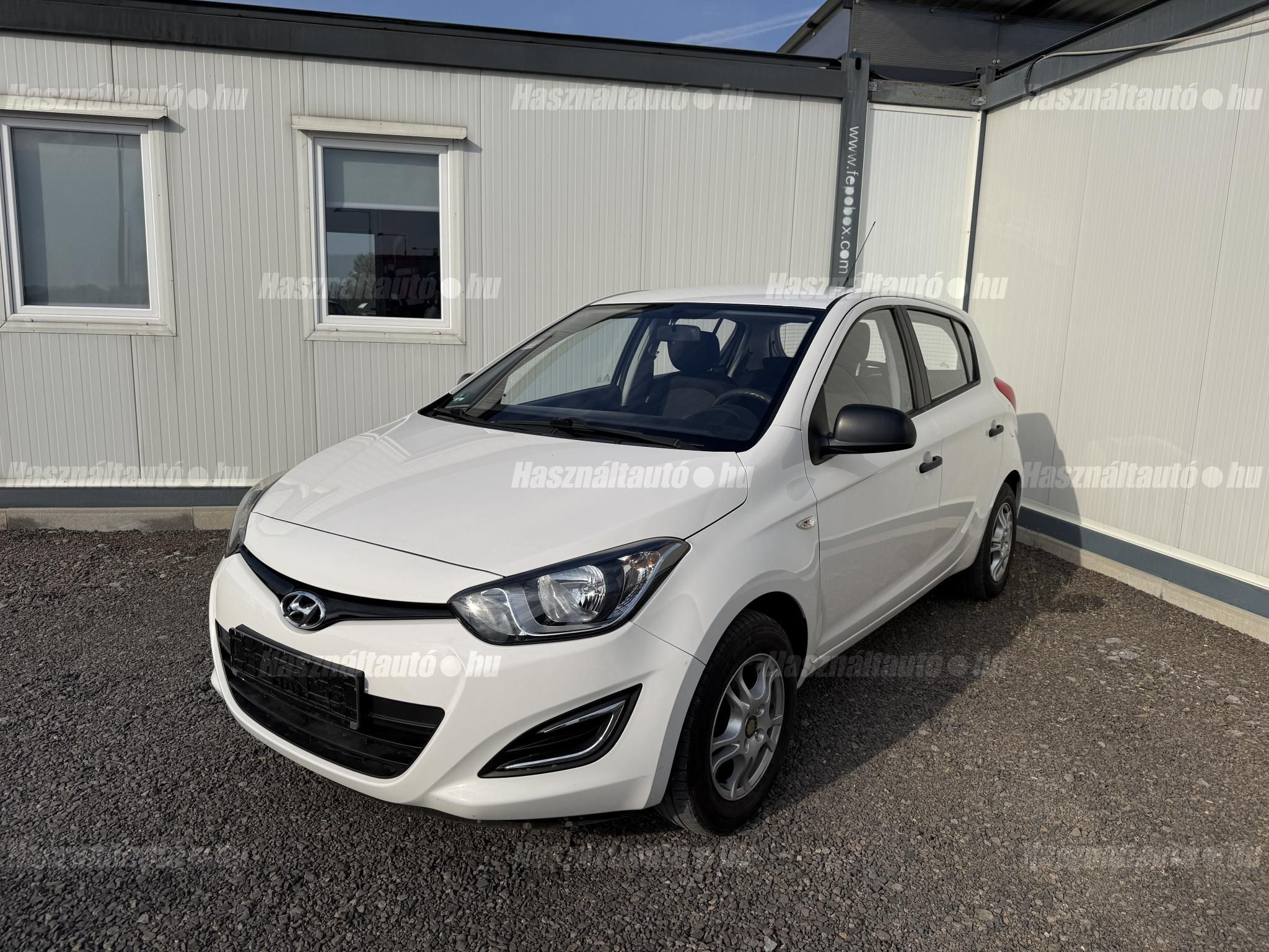 HYUNDAI I20 2013/9 - 1