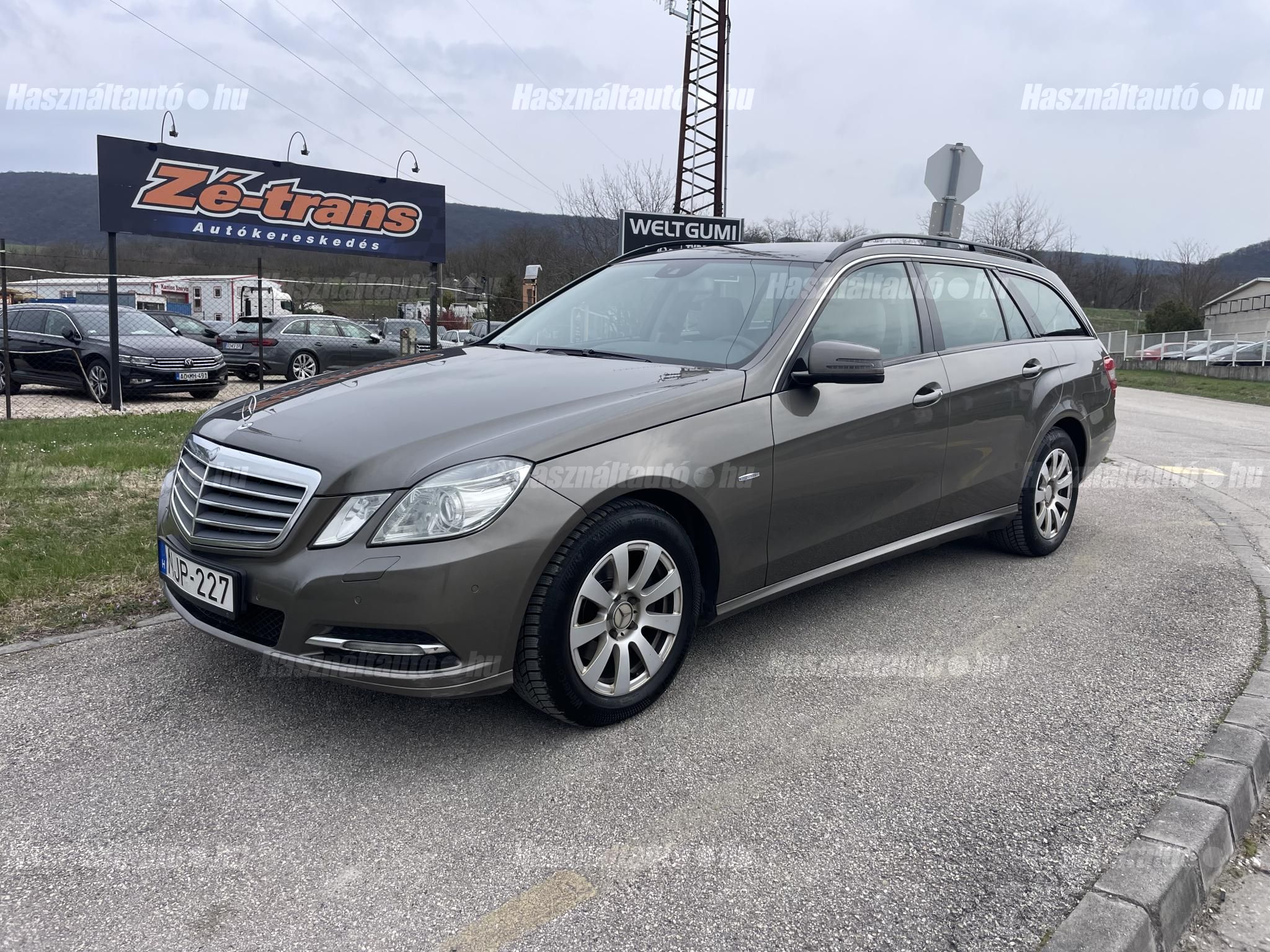 MERCEDES-BENZ E 220 2010/9 - 1