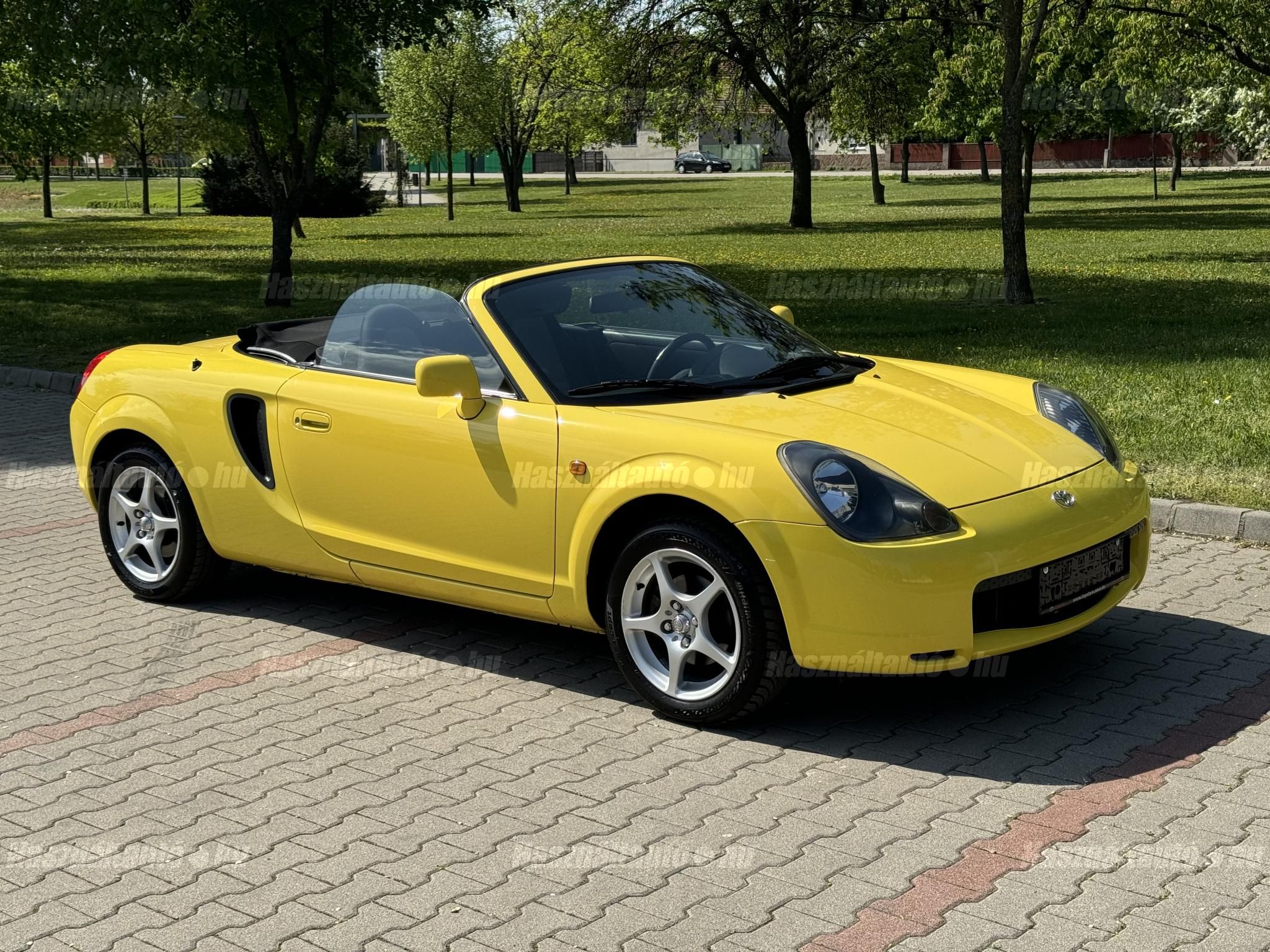 TOYOTA MR 2 2001/5 - 1
