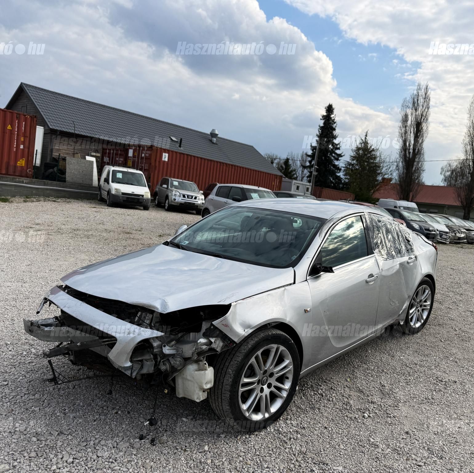 OPEL INSIGNIA 2010/6 - 1
