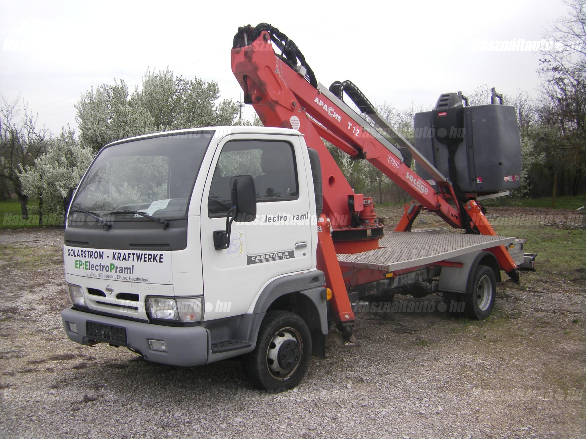 NISSAN CABSTAR 2003/8 - 1