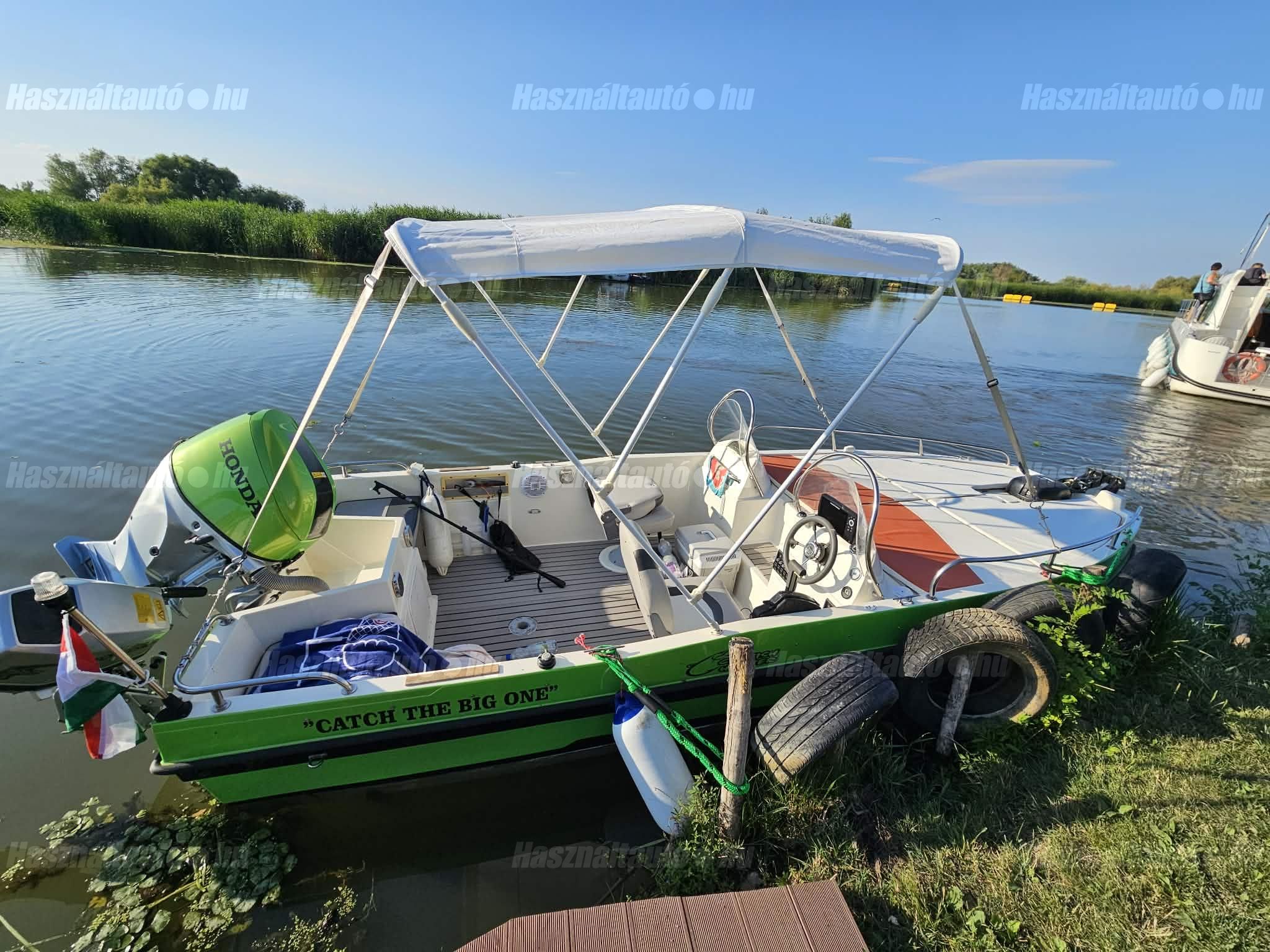 BASEBOAT 2015/4 - 1