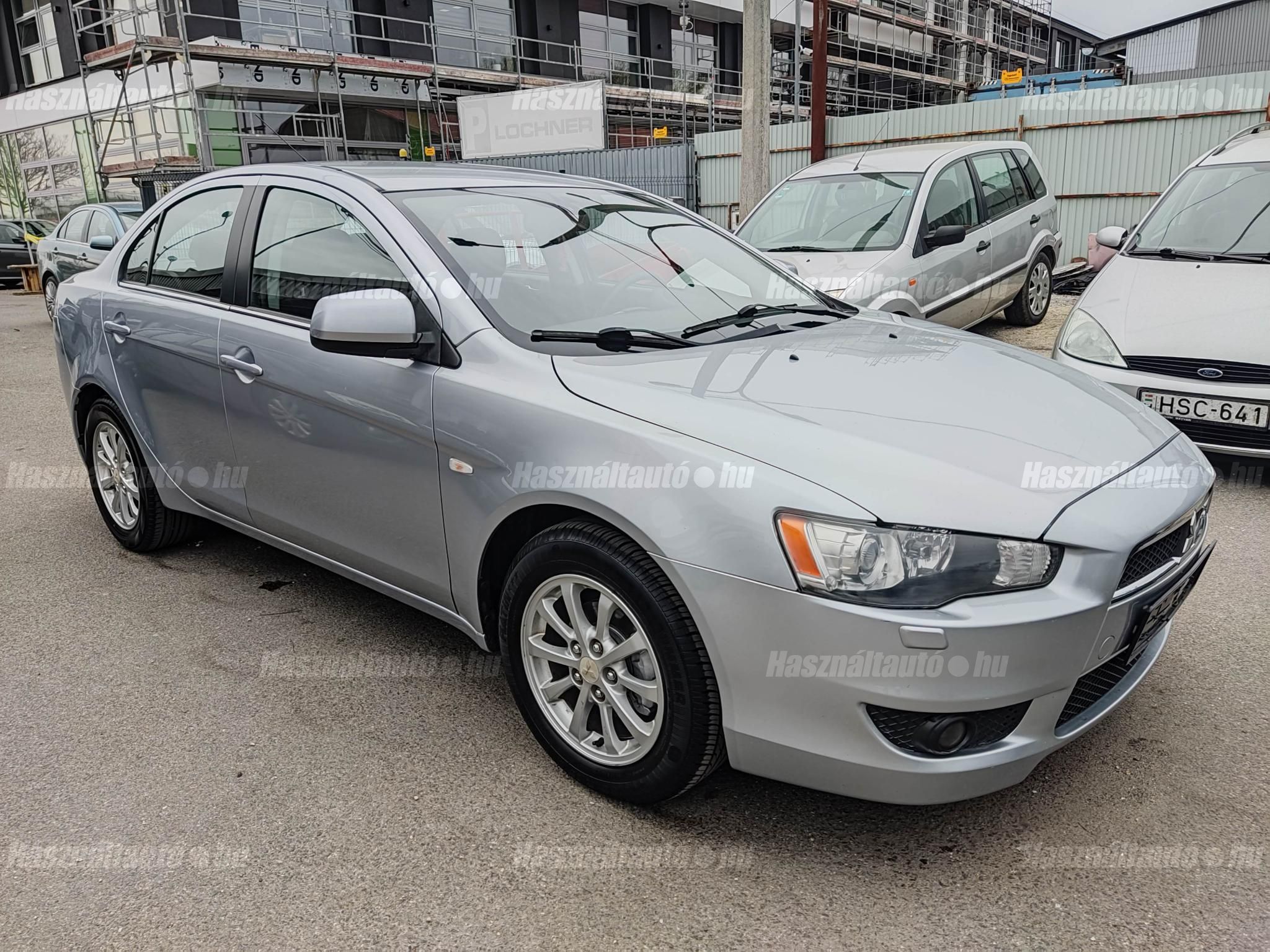 MITSUBISHI LANCER 2011/10 - 1