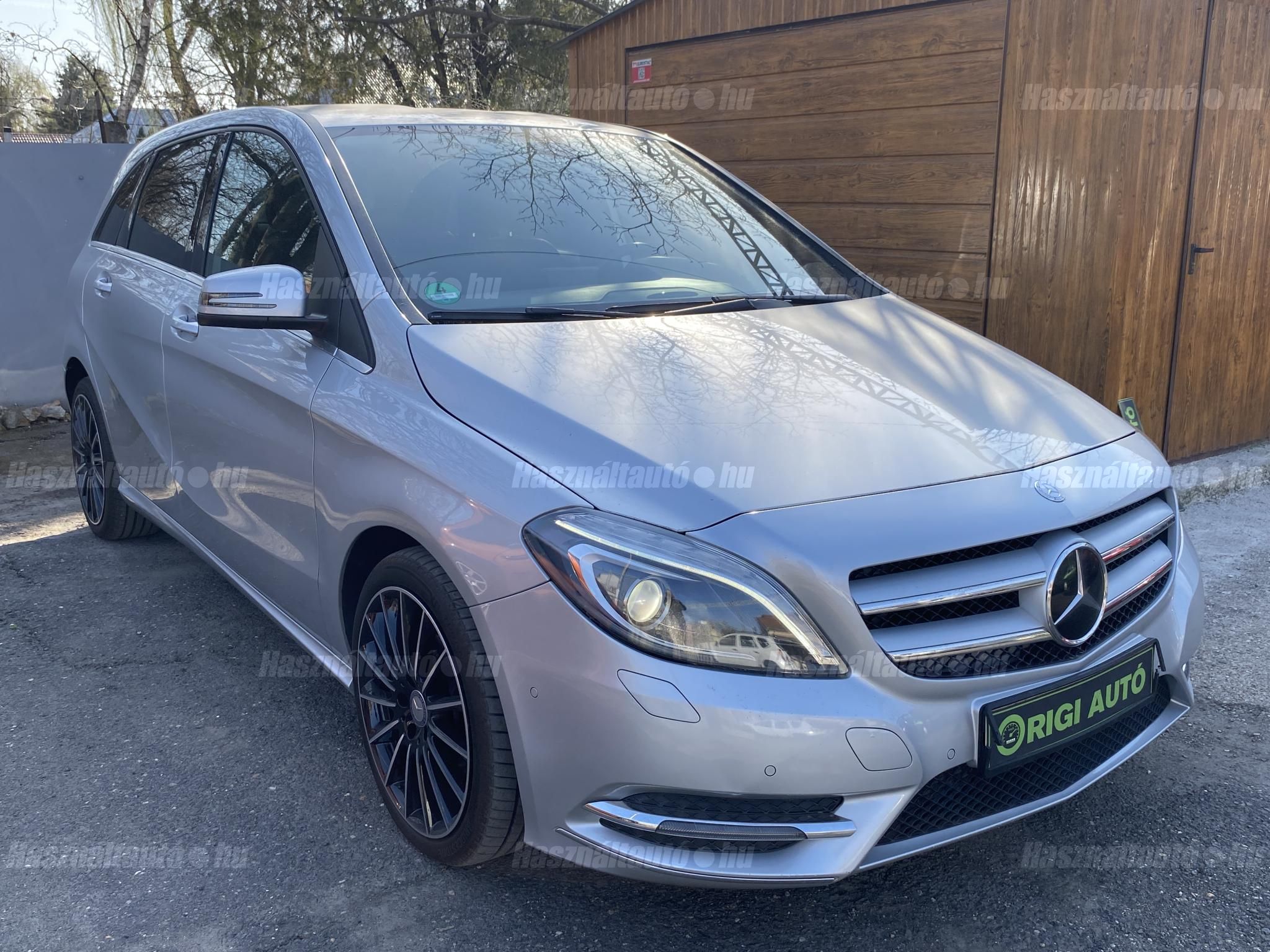 MERCEDES-BENZ B 200 2013/11 - 1