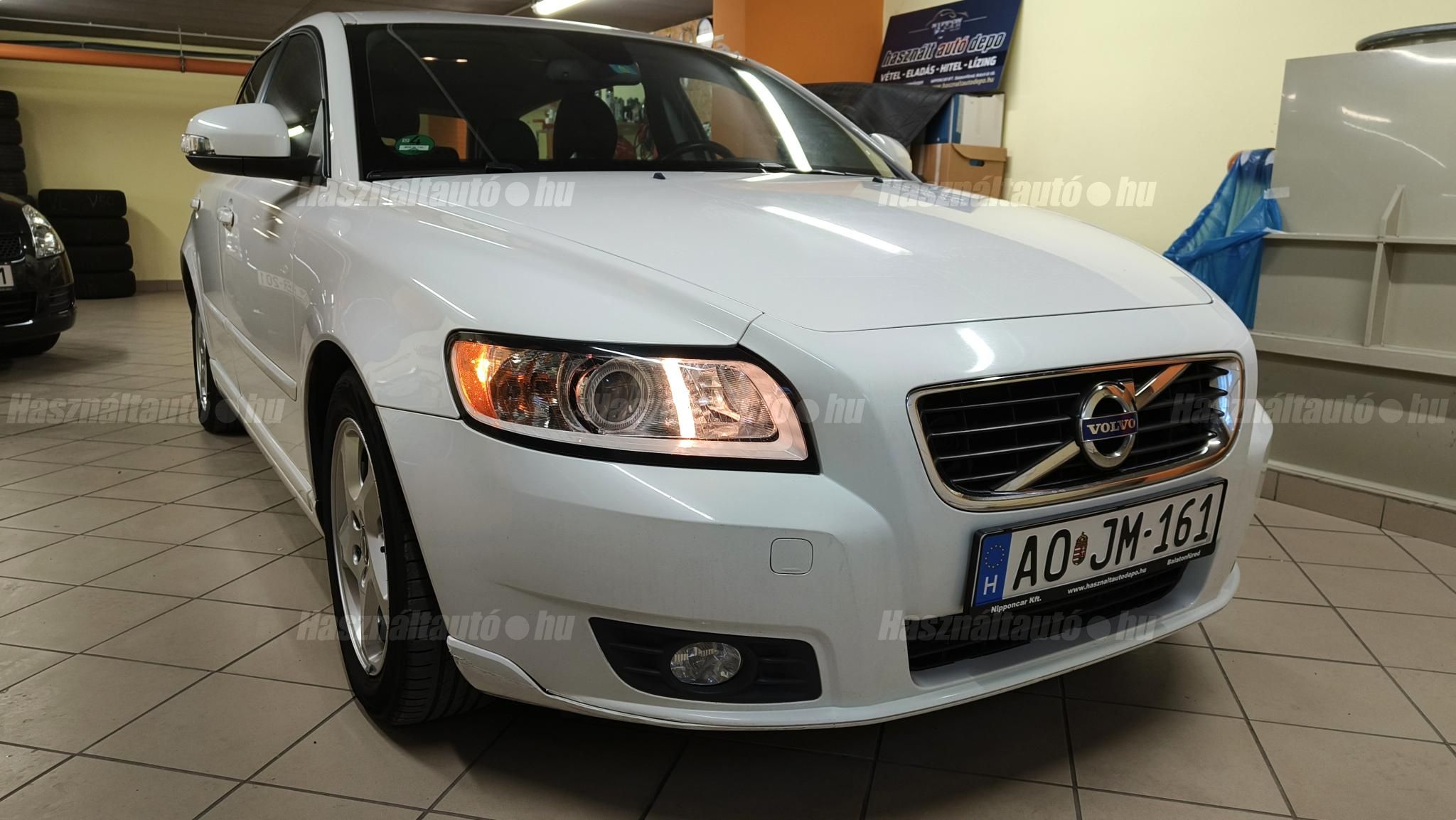 VOLVO V50 2011/8 - 1