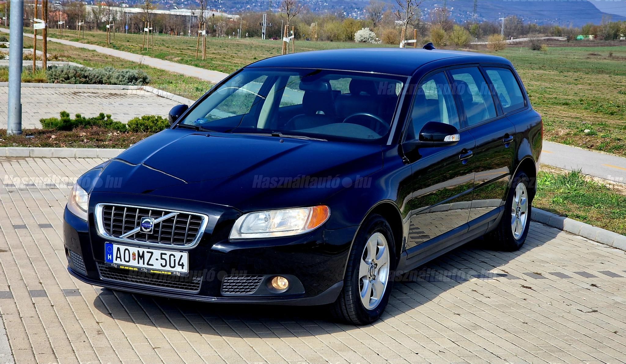 VOLVO V70 2010/1 - 1