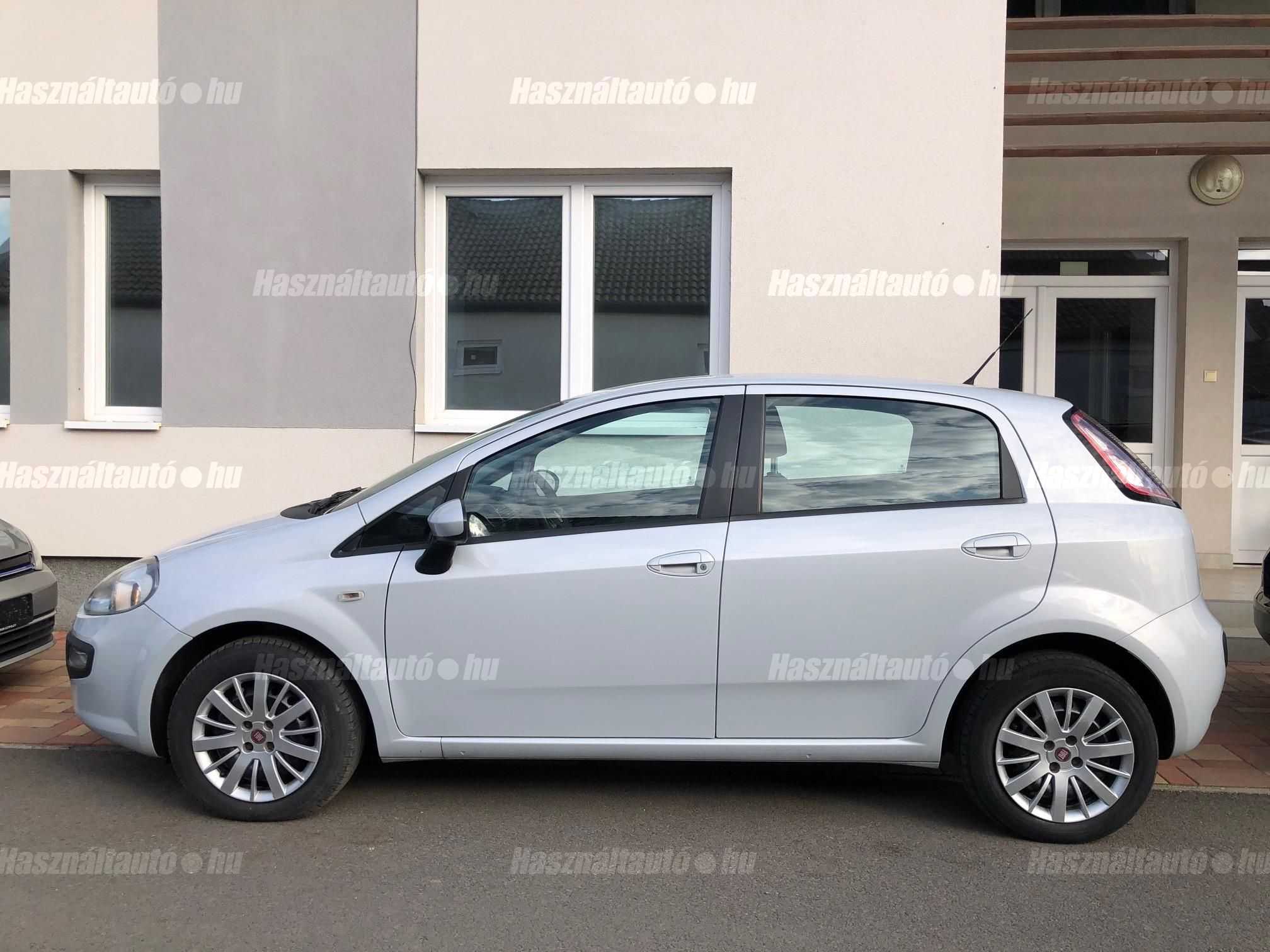 FIAT PUNTO 2011/1 - 1