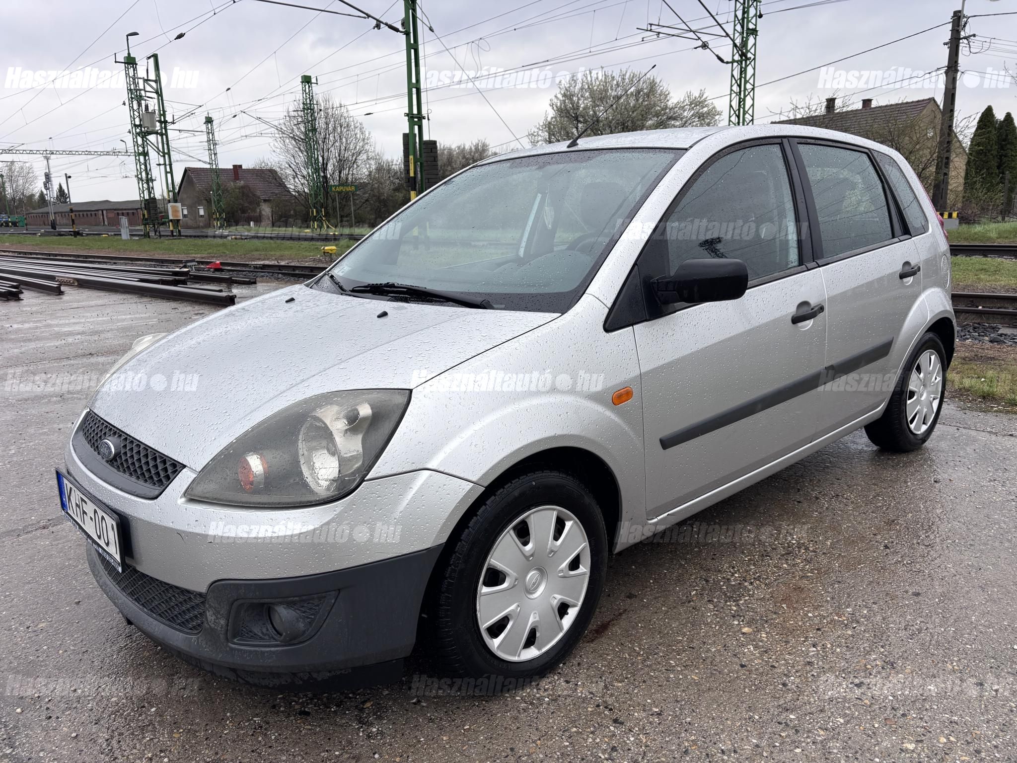 FORD FIESTA 2006/4 - 1