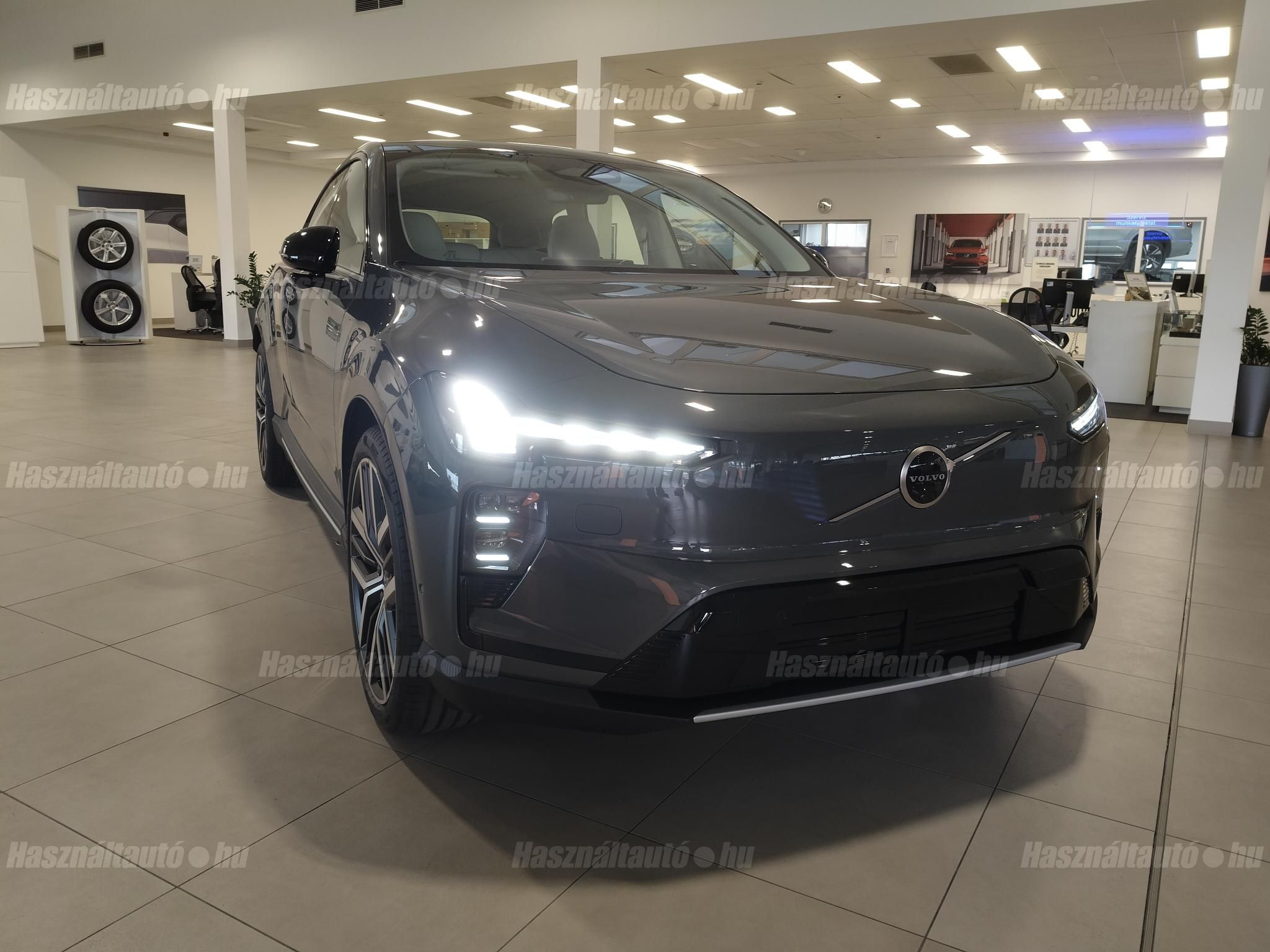 VOLVO EX60 2026/4 - 1