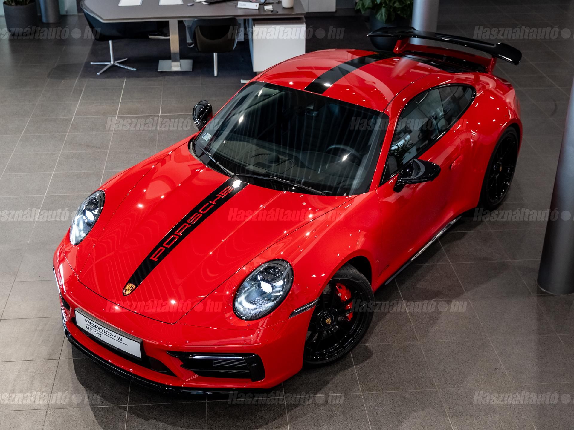 PORSCHE 911 2023 - 1