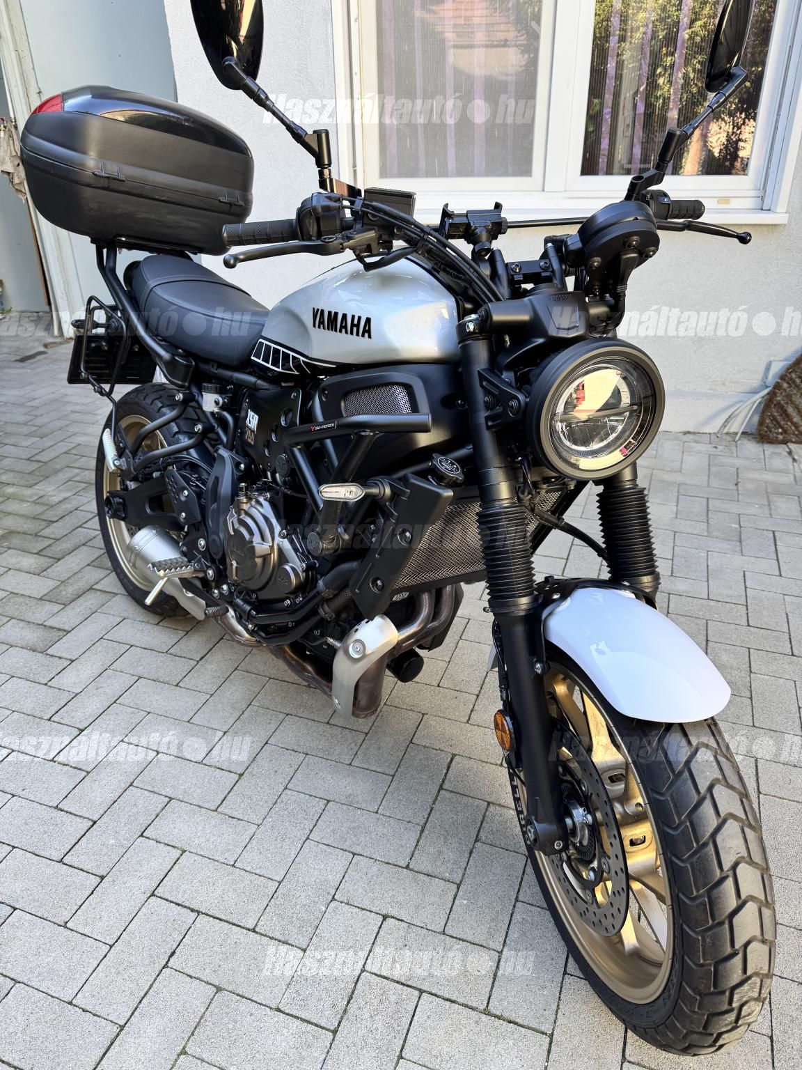 YAMAHA XSR 700 2024/11 - 1