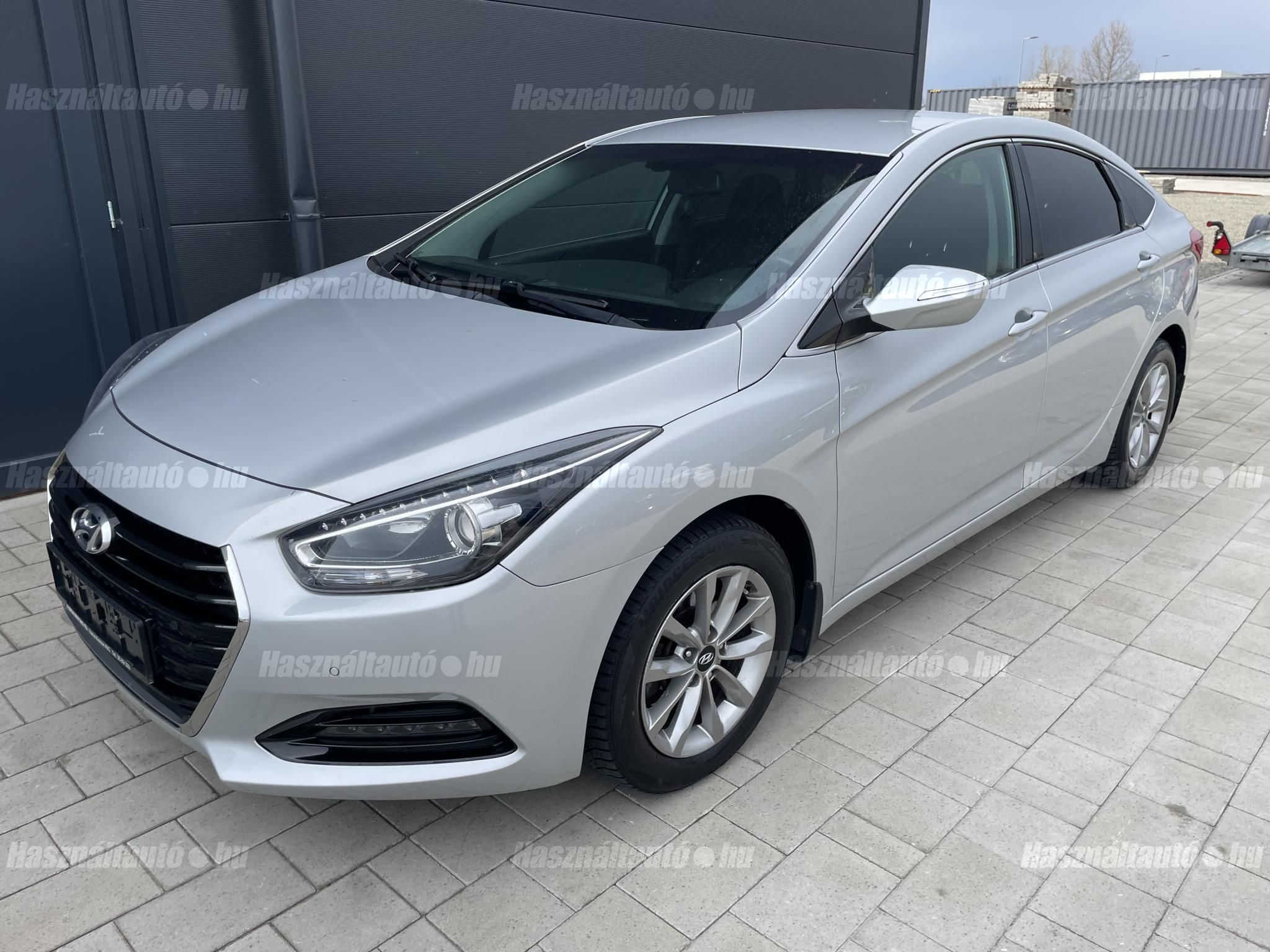 HYUNDAI I40 2016/8 - 1