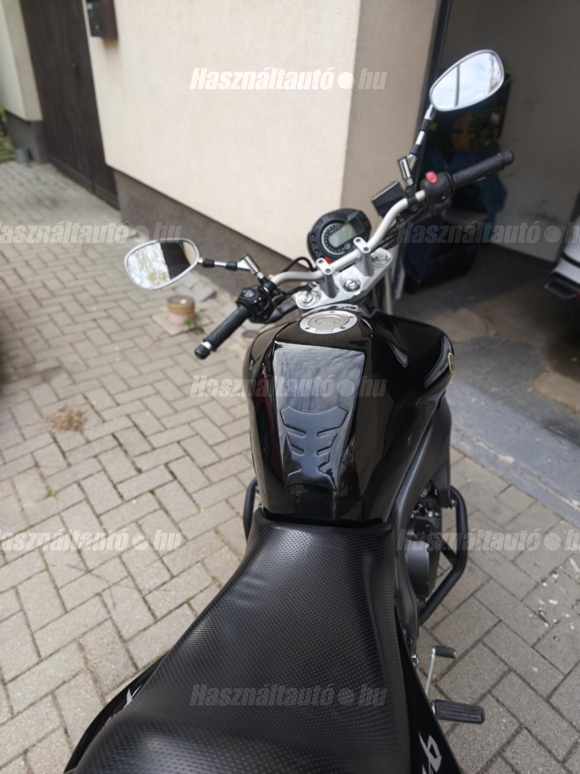 YAMAHA FZ6-N 2005/9 - 1