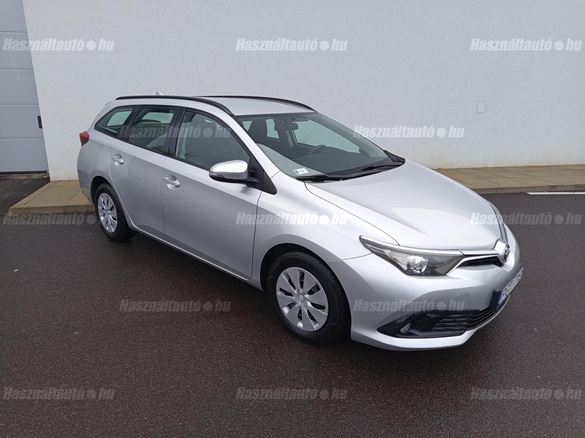 TOYOTA AURIS 2017/9 - 1