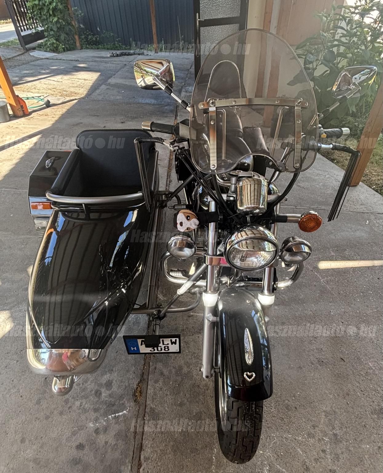 SUZUKI M 2001/11 - 1