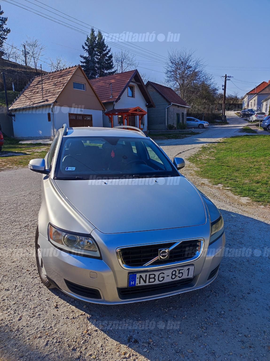 VOLVO V50 2010 - 1