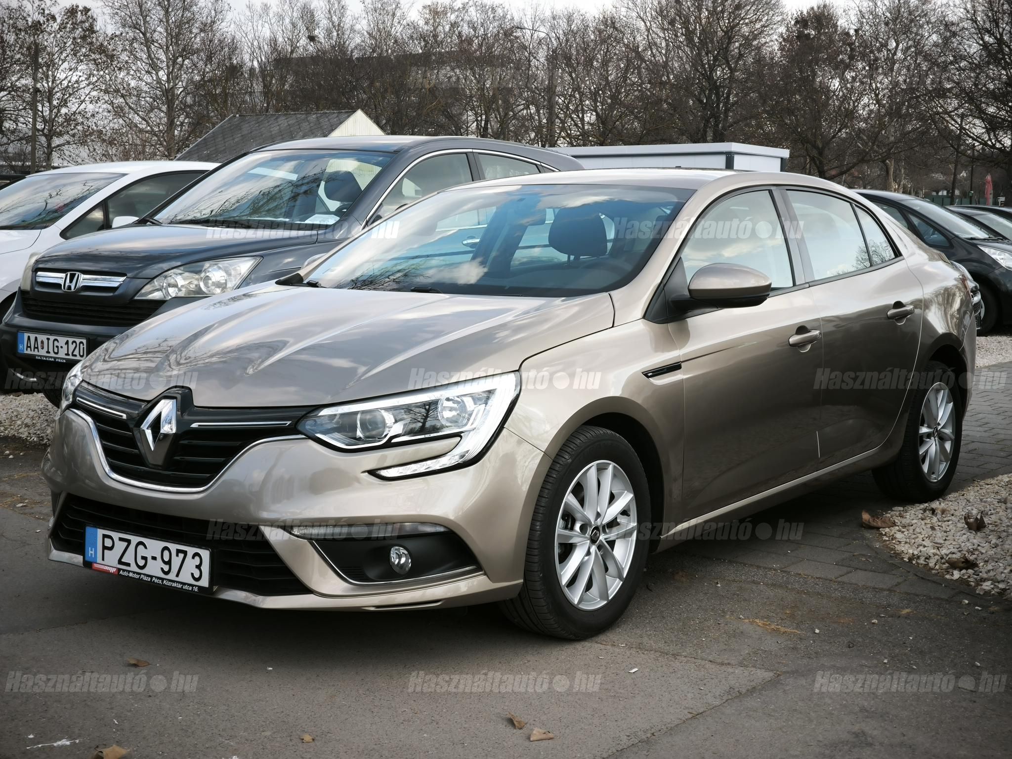 RENAULT MEGANE 2018/8 - 1