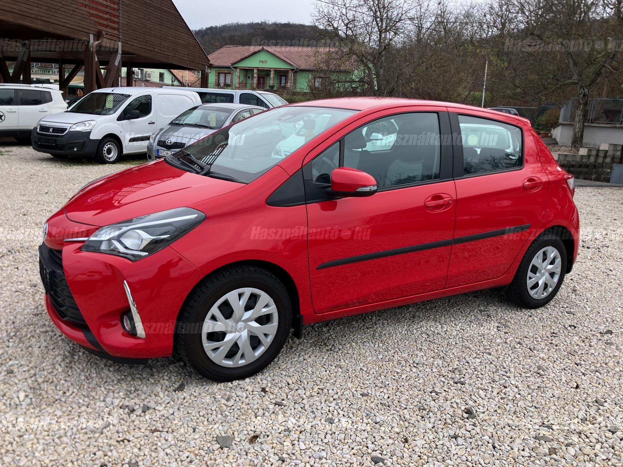 TOYOTA YARIS 2018/4 - 1