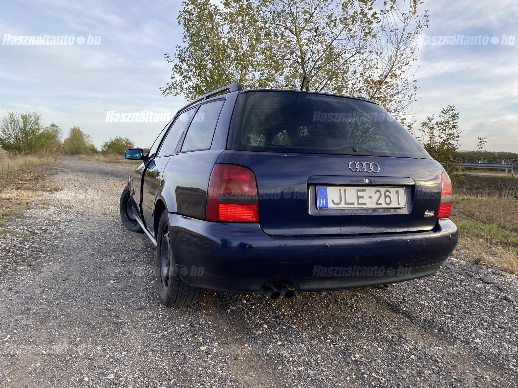 AUDI A4 1996/11 - 1