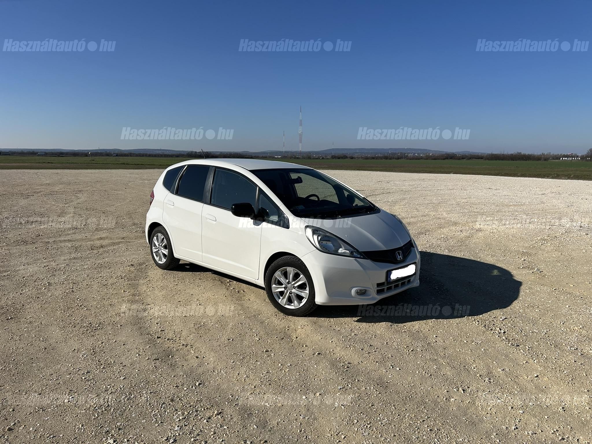 HONDA JAZZ 2011/4 - 1