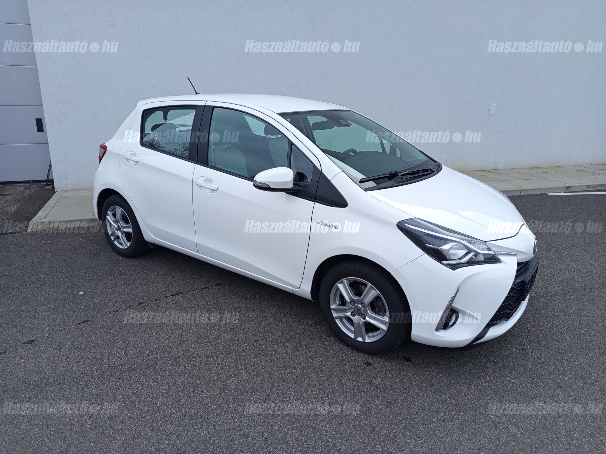TOYOTA YARIS 2017/8 - 1