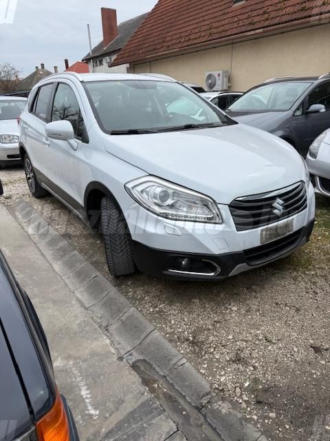 SUZUKI SX4 S-CROSS 2014/9 - 1