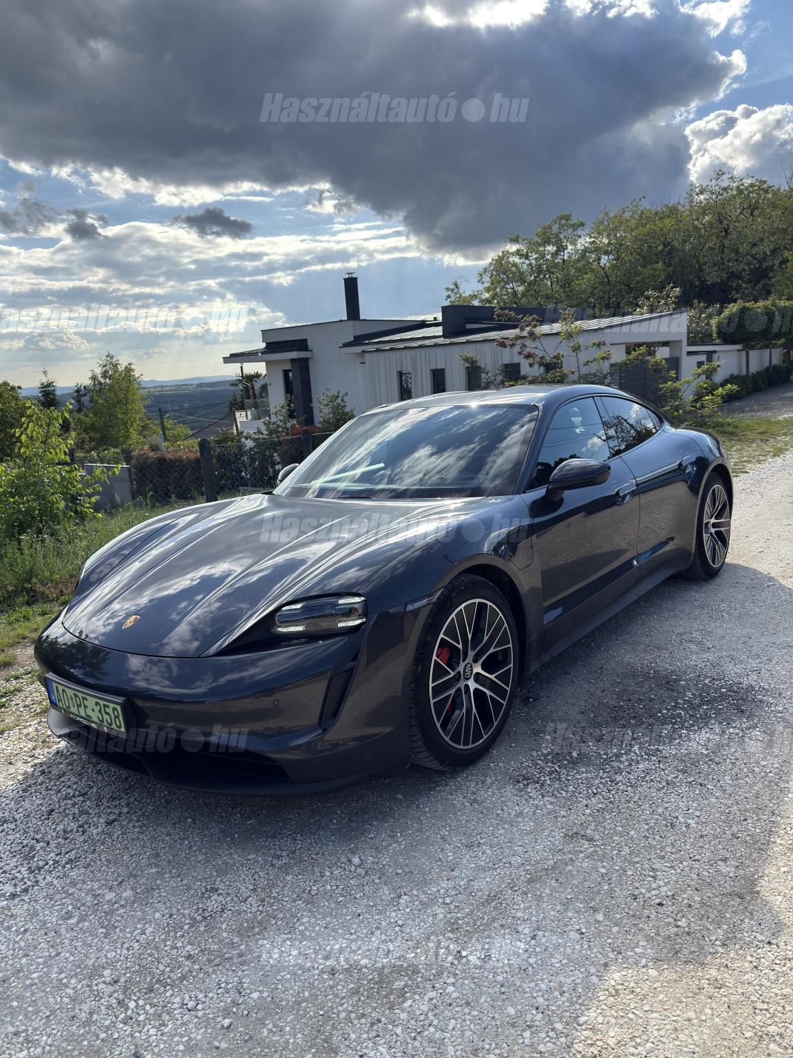 PORSCHE TAYCAN 2020/8 - 1