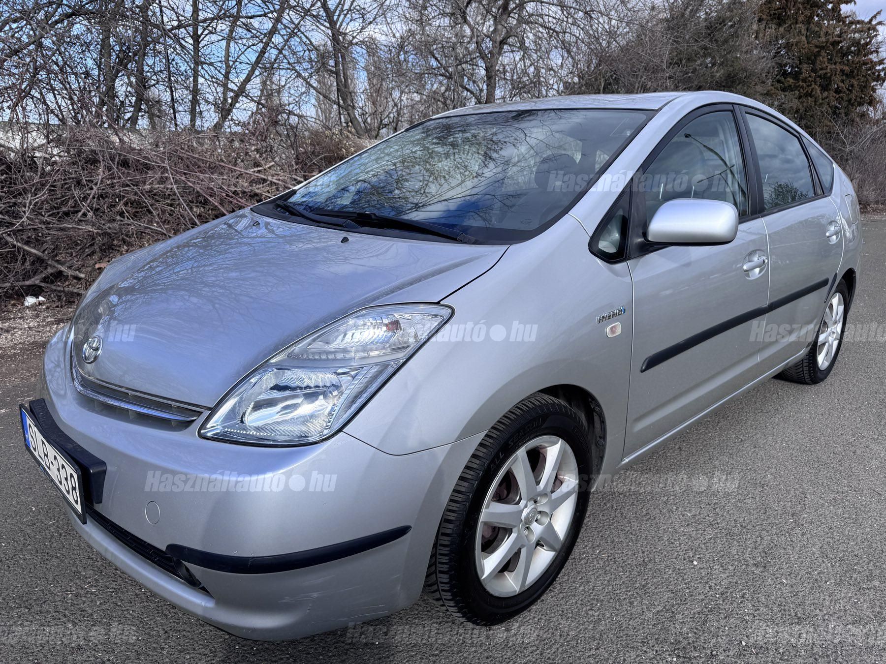 TOYOTA PRIUS 2006/8 - 1