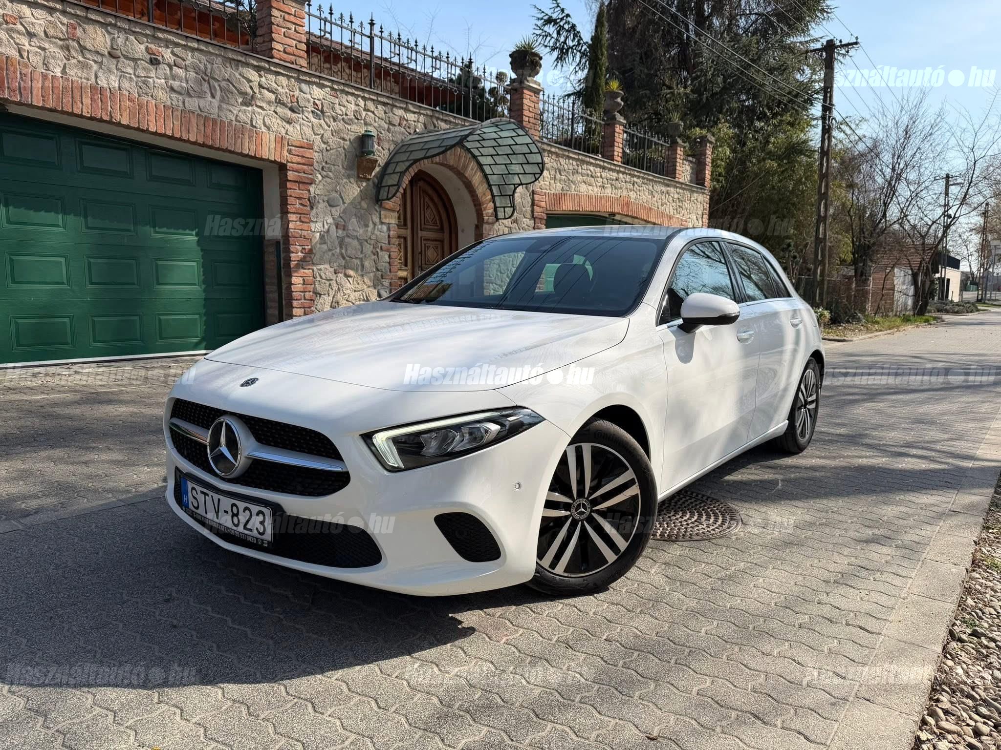 MERCEDES-BENZ A 180 2021/7 - 1