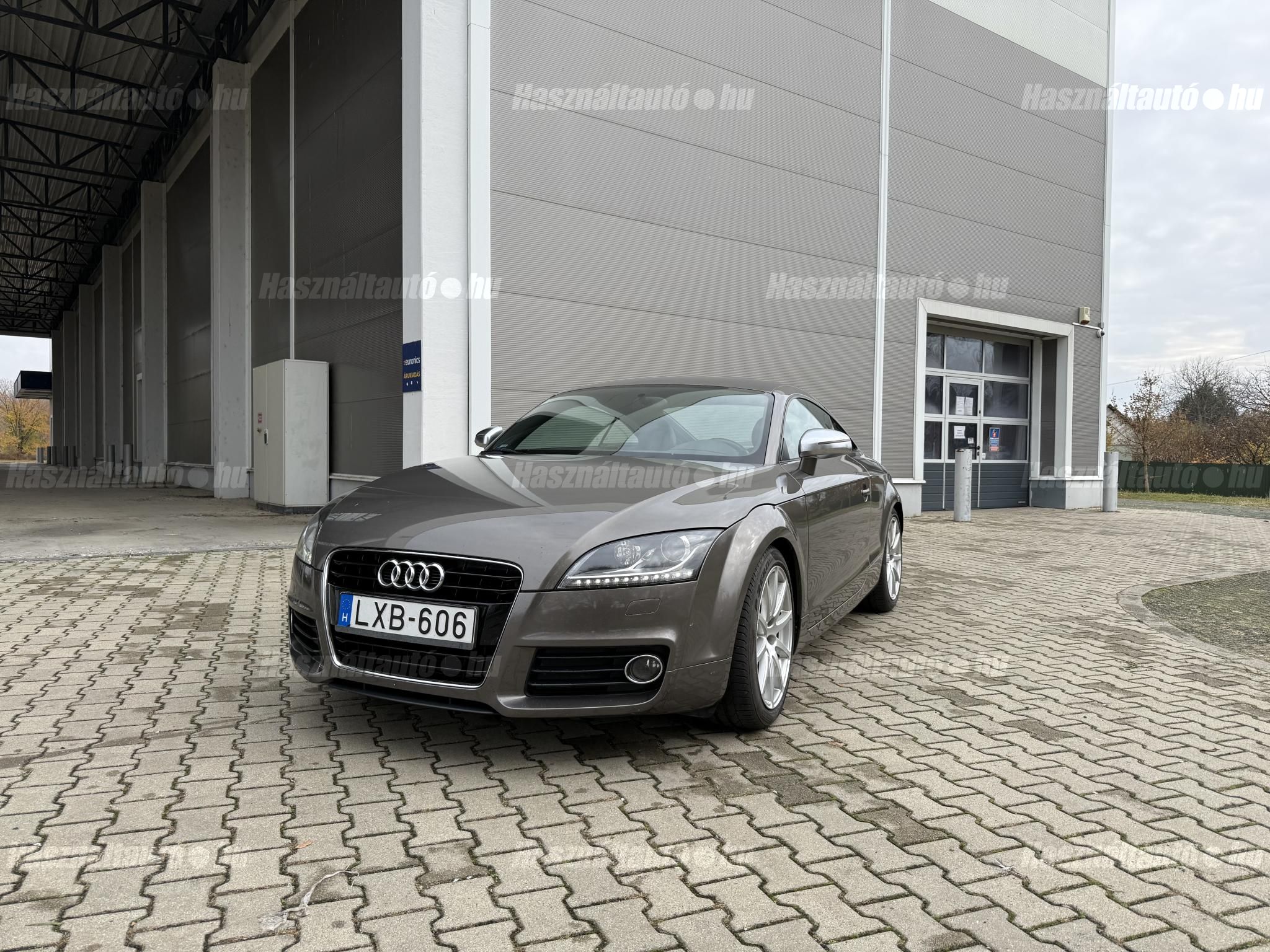 AUDI TT 2011/6 - 1
