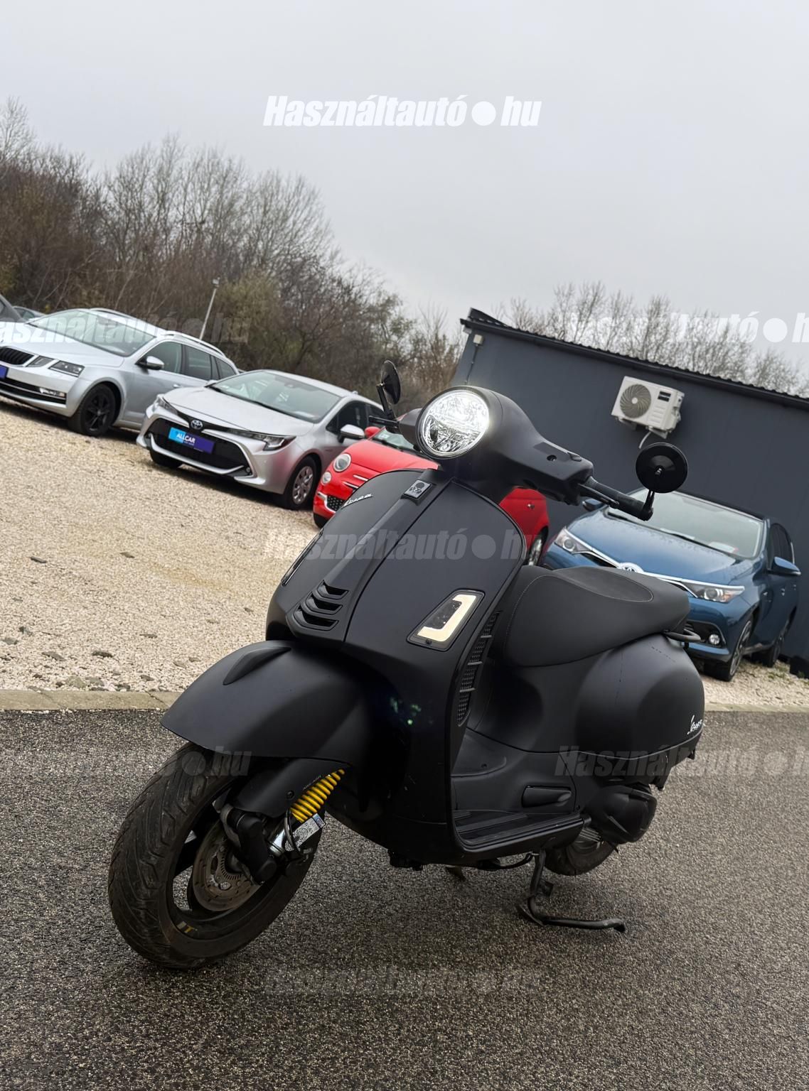 VESPA GTS 2022/10 - 1